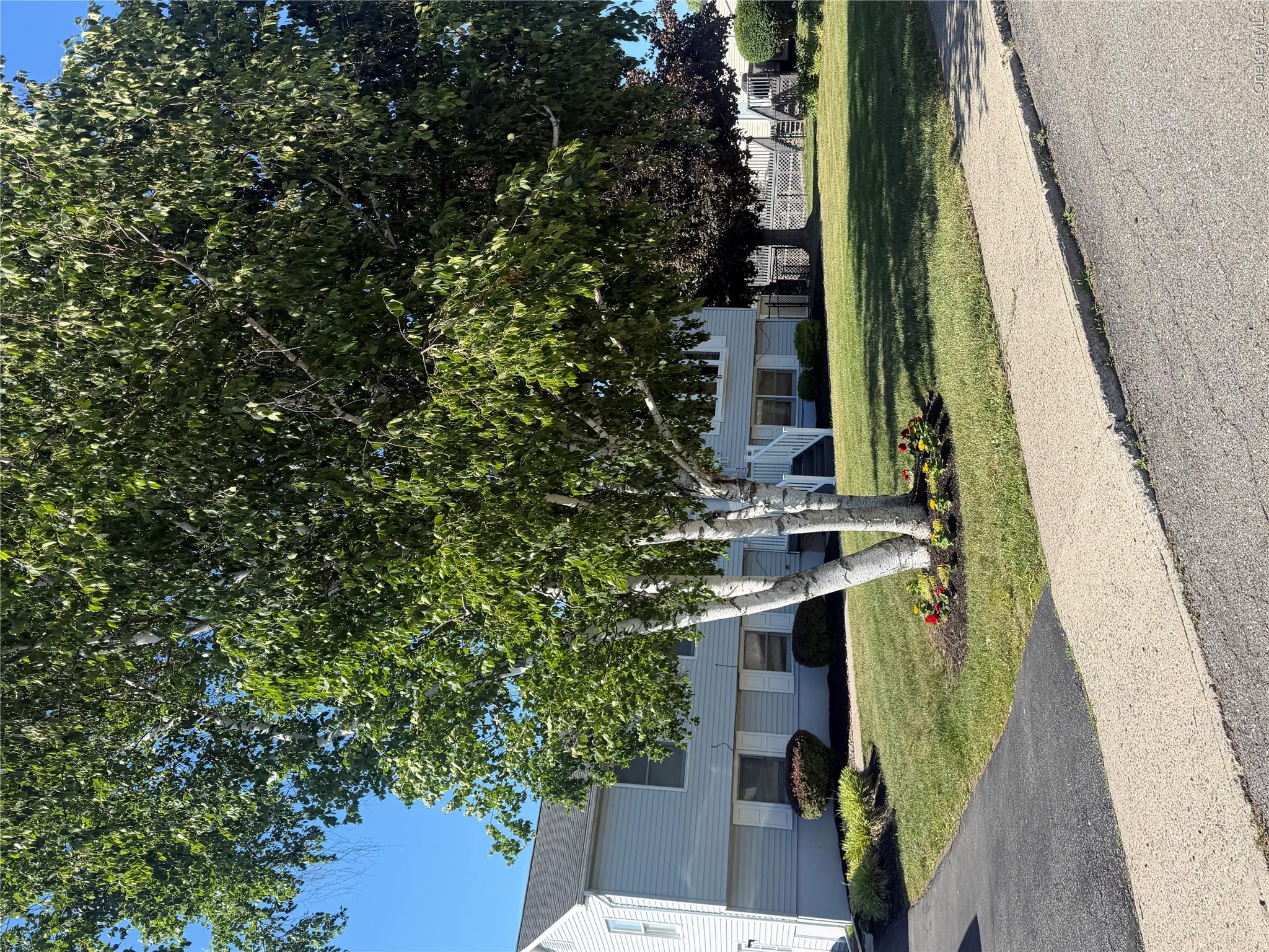 1st image of 33 Lincoln Cir, Shawangunk, NY 12589 | MLS# 1017778