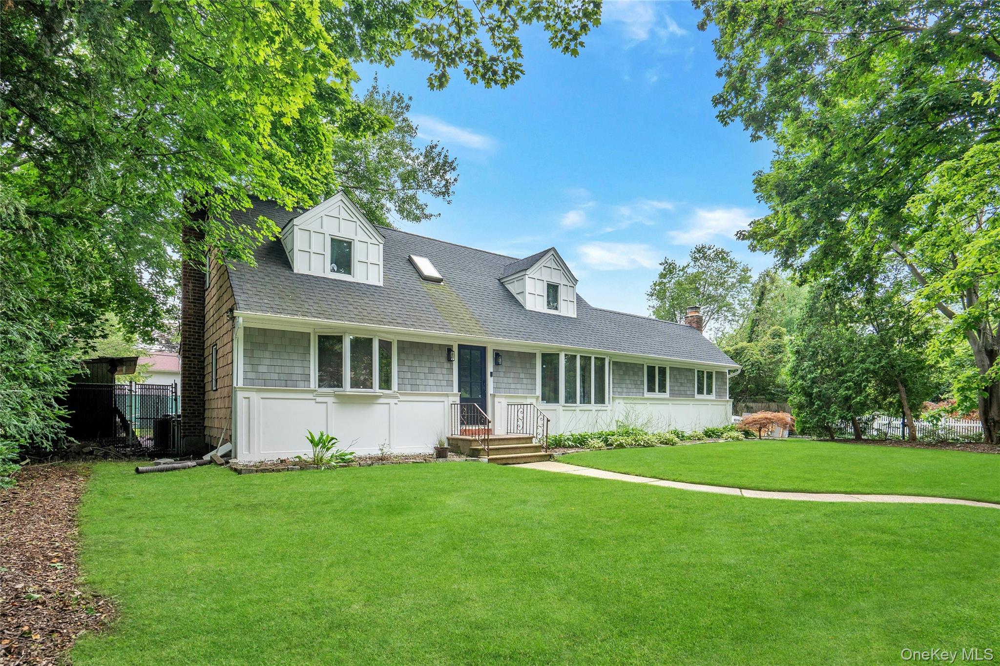 2nd image of 27 Middle Dr, Huntington, NY 11743 | MLS# 1017820