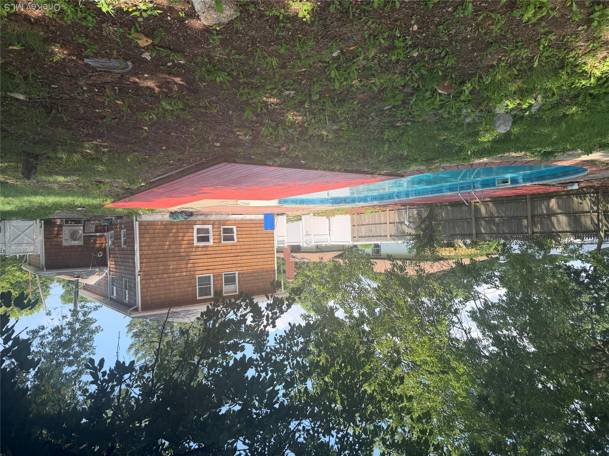 28th image of 10 Miller Ave, Islip, NY 11722 | MLS# 1018059