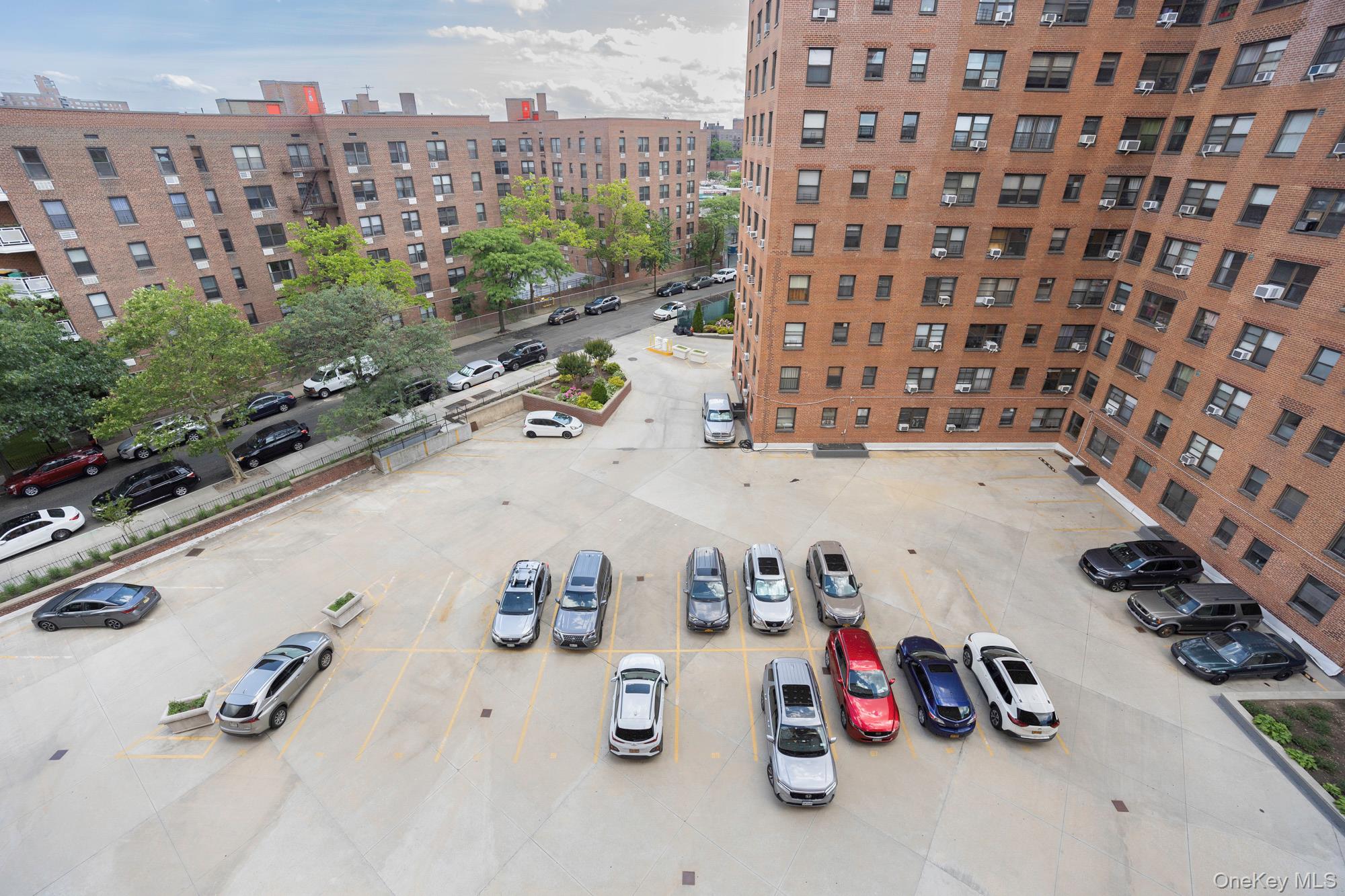 2nd image of The Howard, Rego Park, NY 11374