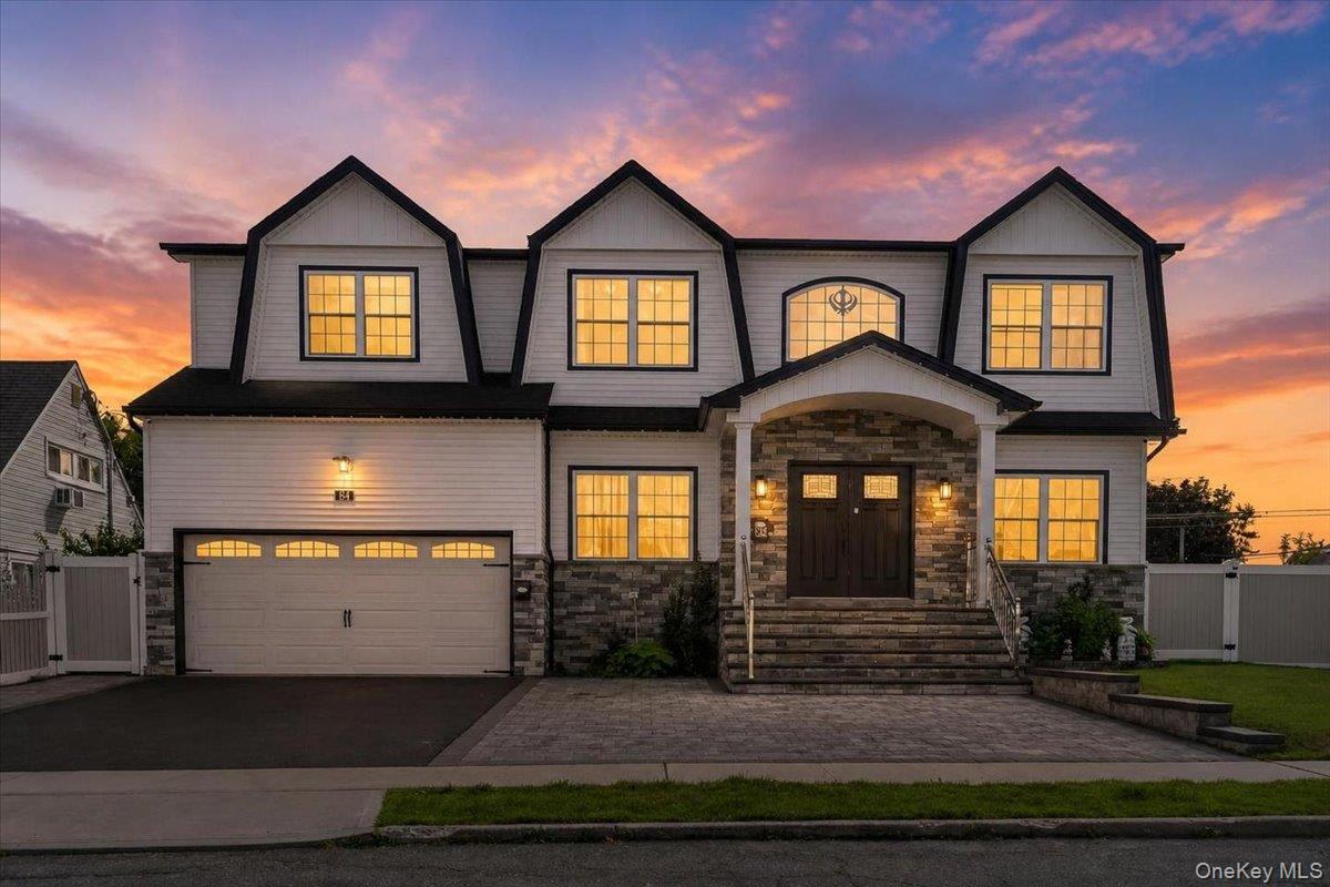 2nd image of 84 Choir Ln, Hempstead, NY 11590 | MLS# 1018321