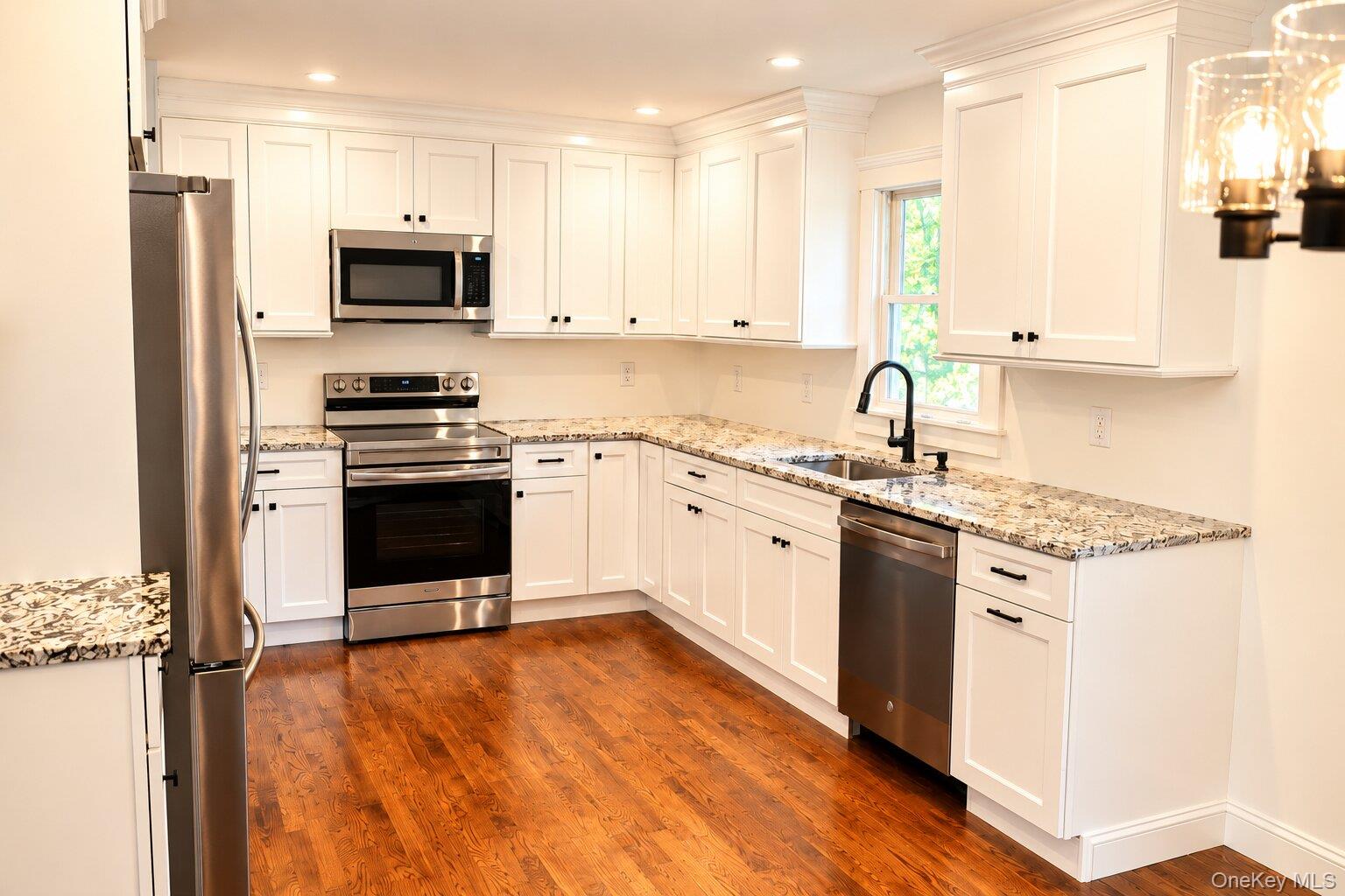 2nd image of 32 Groveland Park Blvd, Brookhaven, NY 11789 | MLS# 1018351
