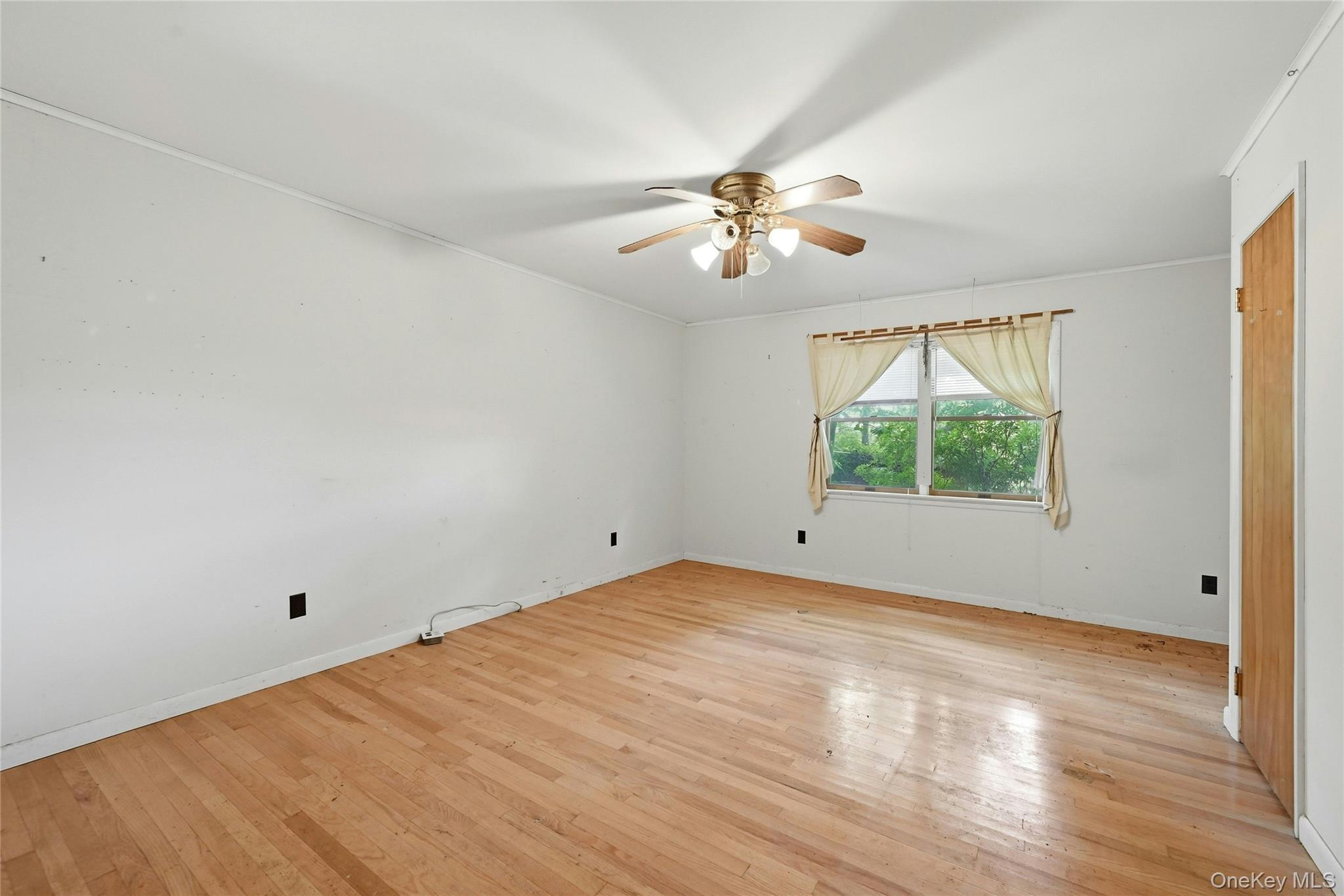 12th image of 240 Meadow Ln, Southold, NY 11935 | MLS# 1018515