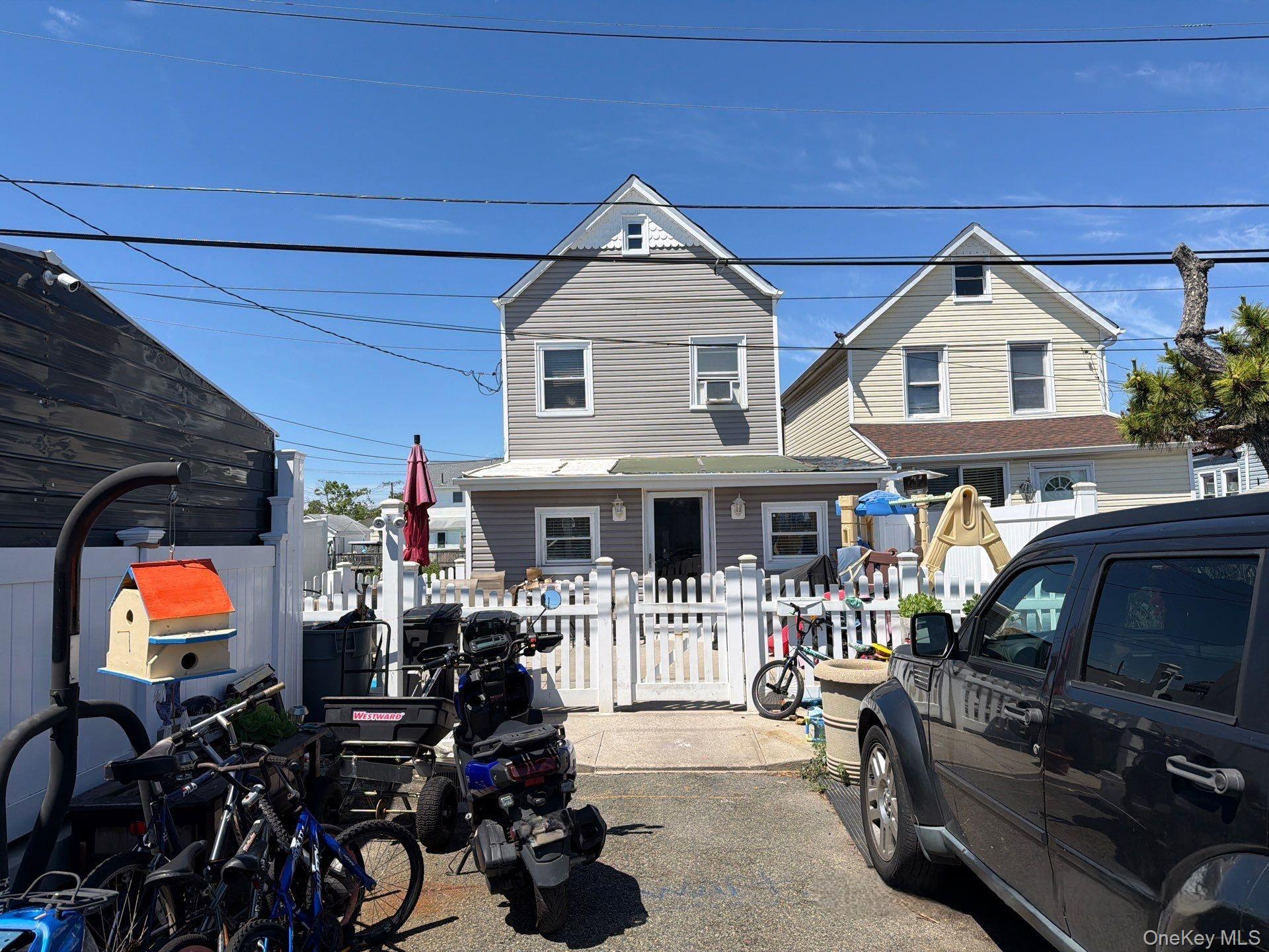 1st image of 4 Bayview Ave, New York, NY 11414 | MLS# 1018539