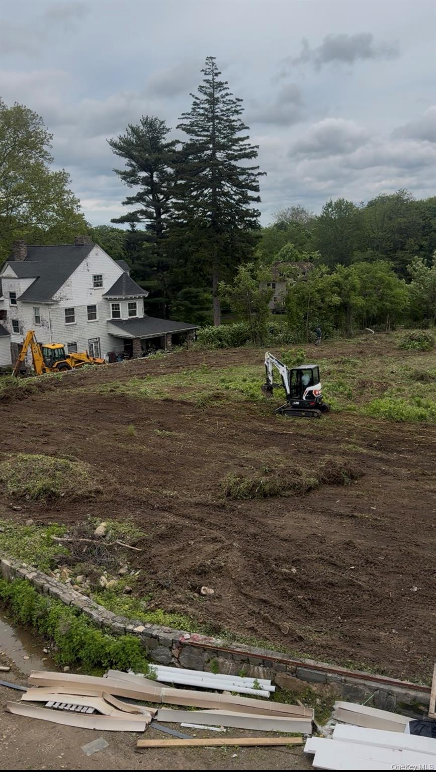 2nd image of 16 The Blvd, New Rochelle, NY 10801 | MLS# 1018681