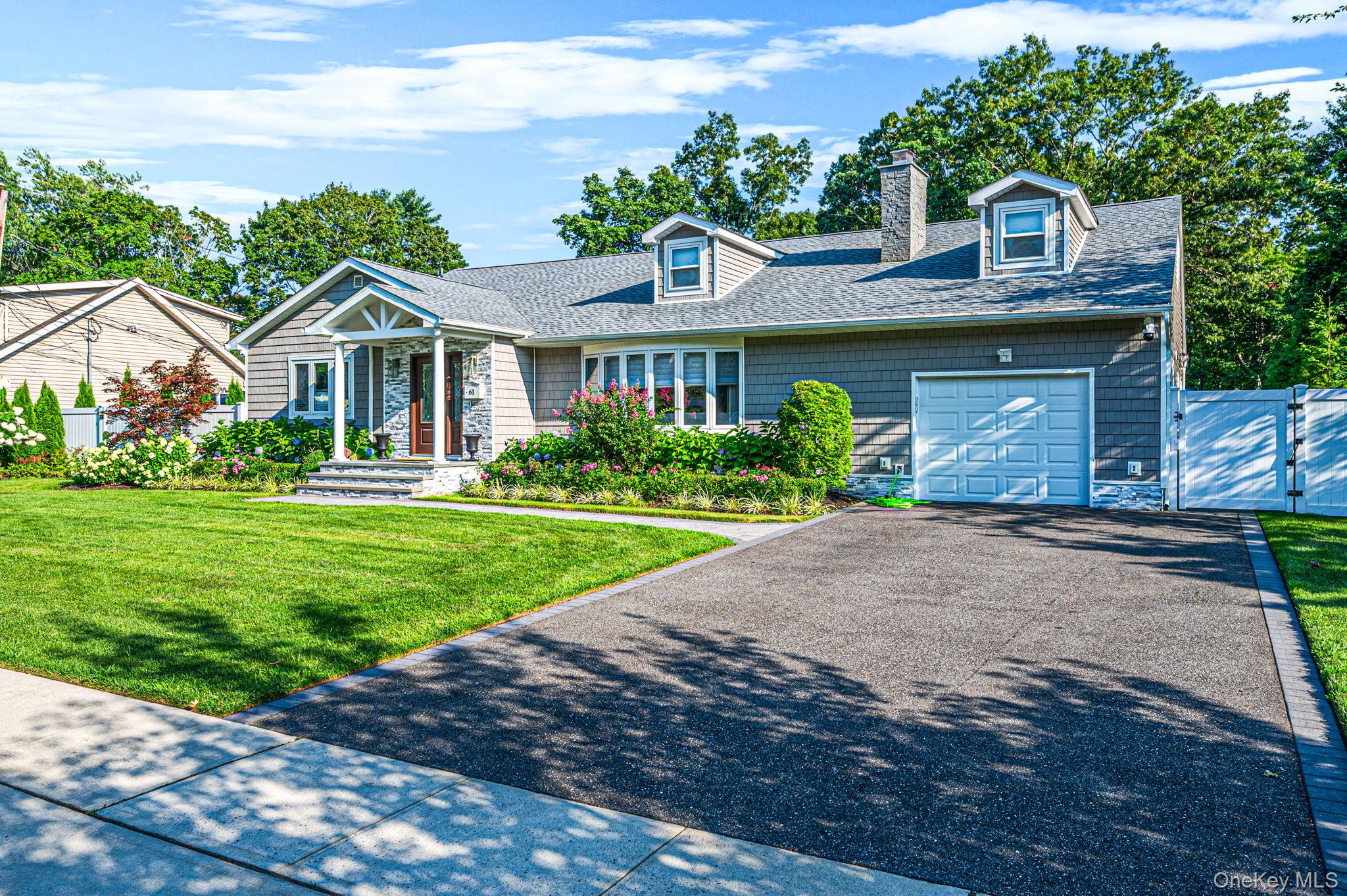 2nd image of 61 Lauren Ave, Huntington, NY 11746 | MLS# 1018897