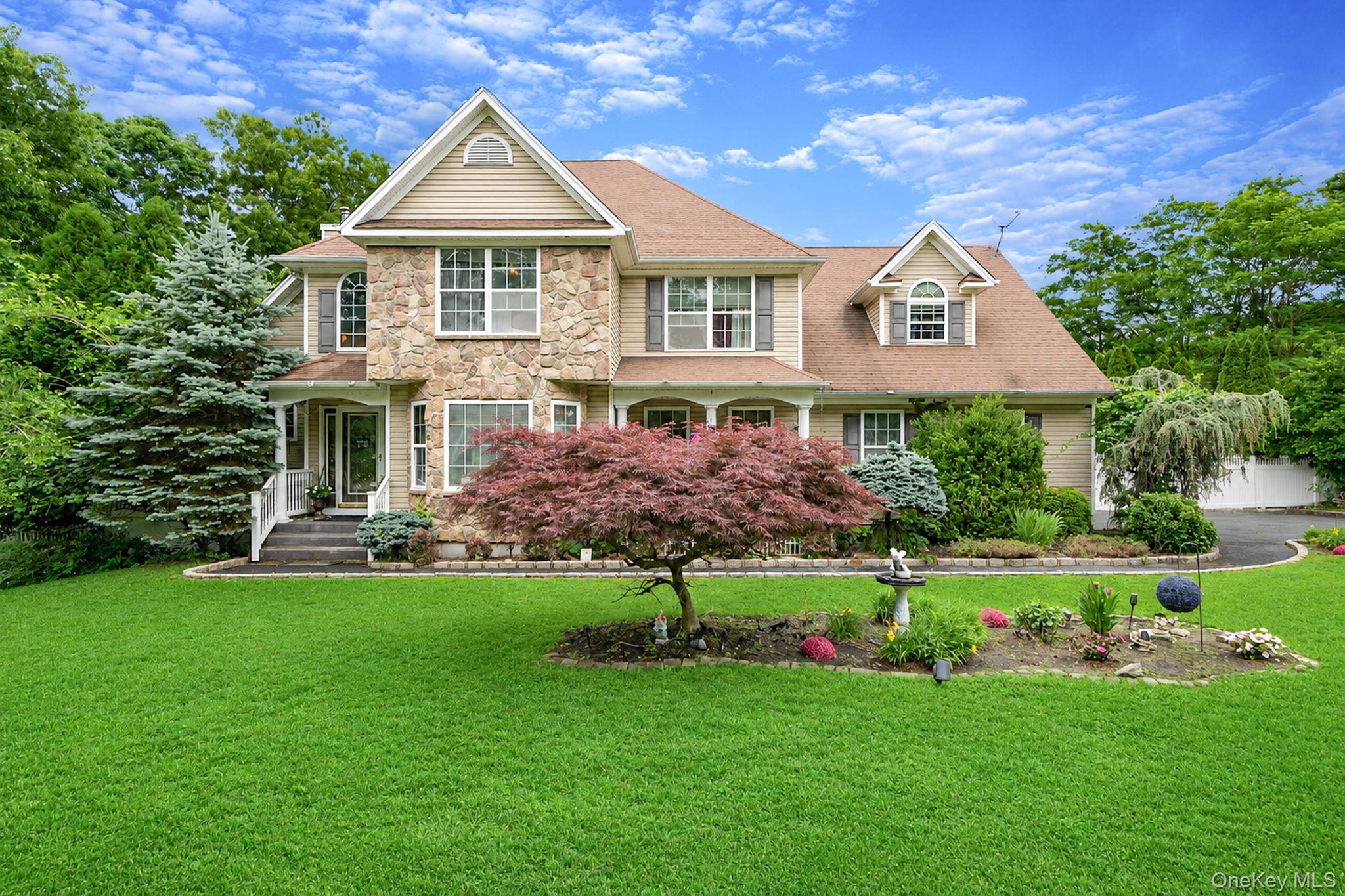 1st image of 17 Holmes Ave, Brookhaven, NY 11941 | MLS# 1019160