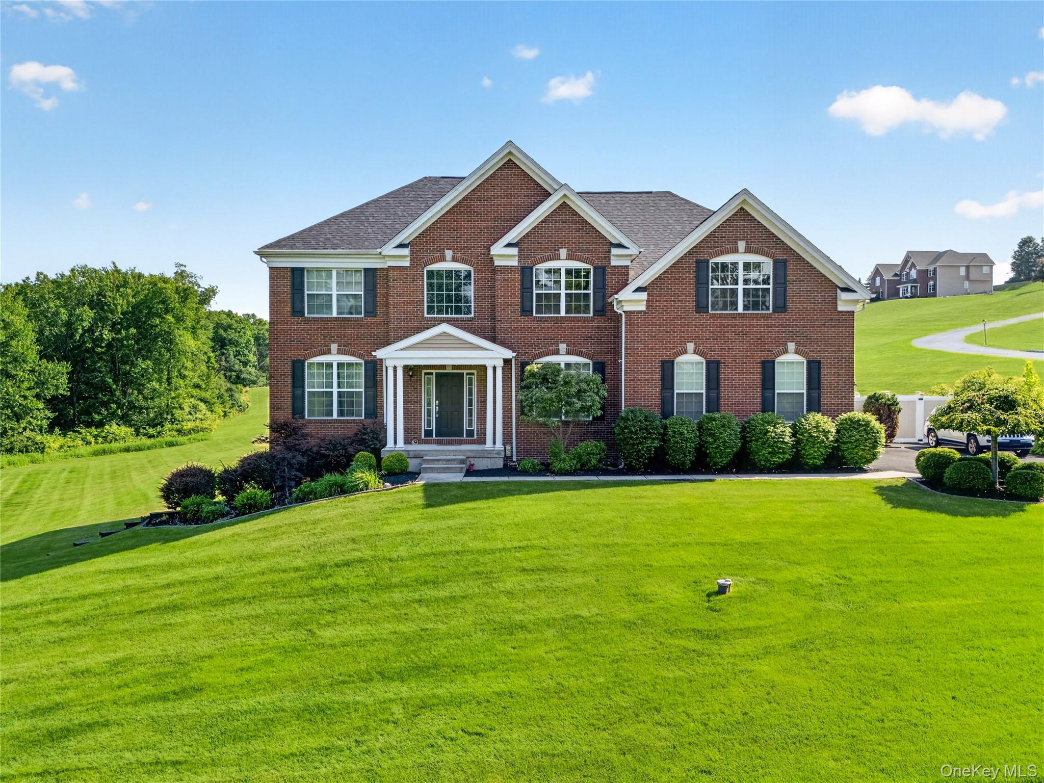 3rd image of 33 Luthien Forest Rd, New Windsor, NY 12553 | MLS# 1019242