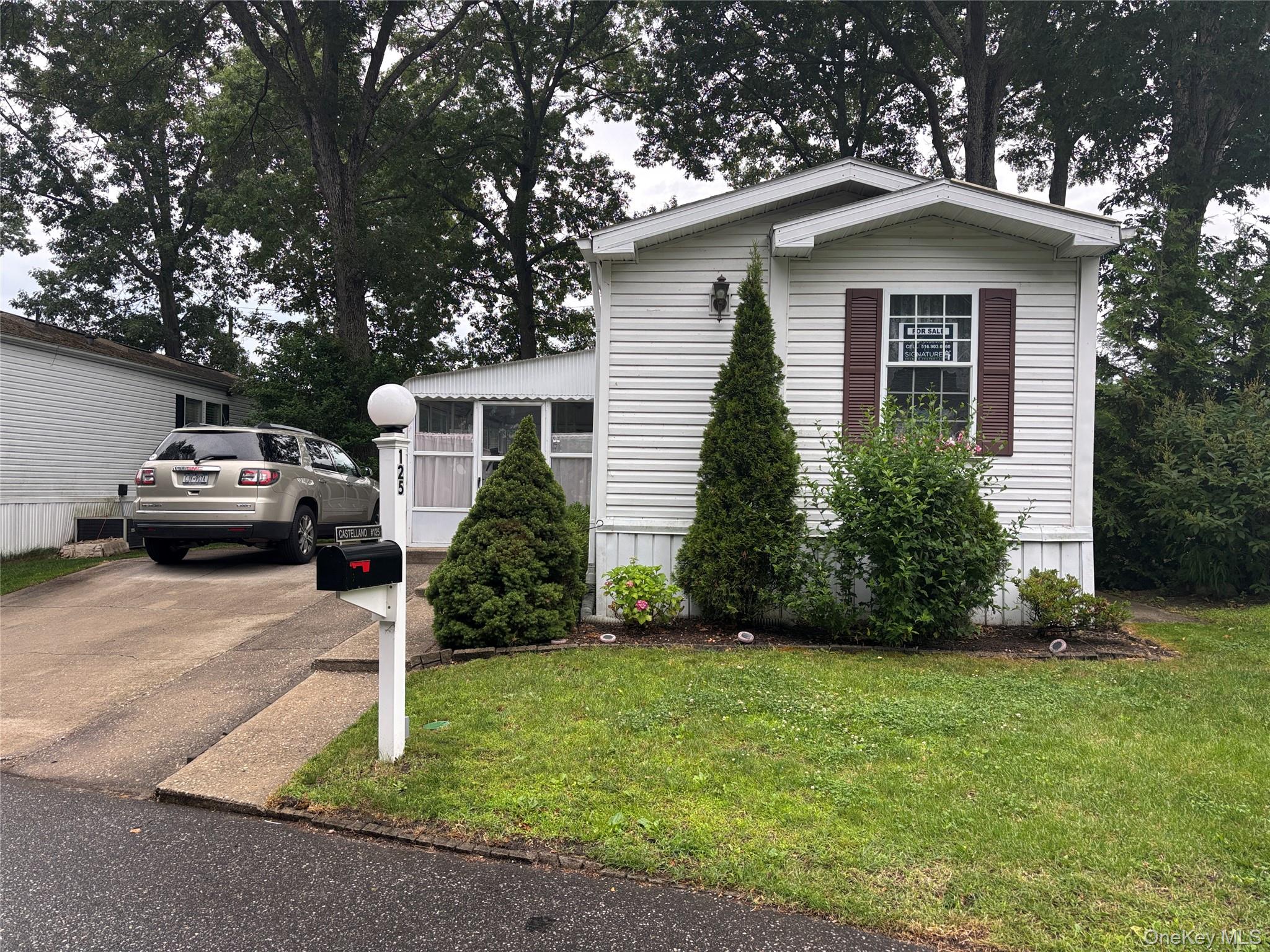 1st image of 1661 Old Country Rd #125, Riverhead, NY 11901 | MLS# 1019381