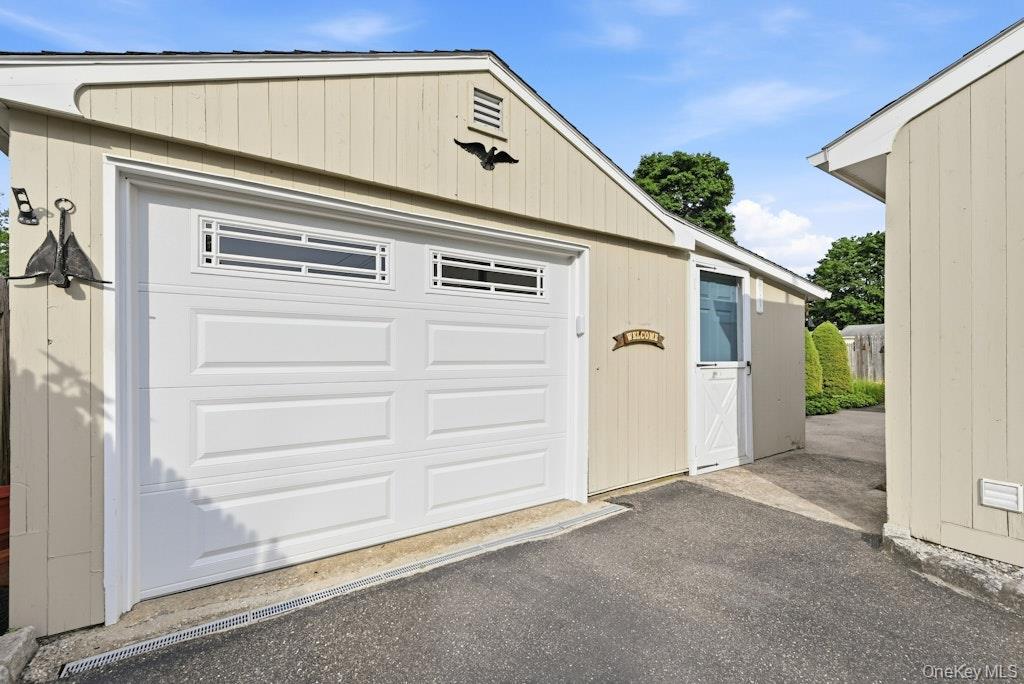5th image of 32 Jackson St, Riverhead, NY 11901 | MLS# 1019827