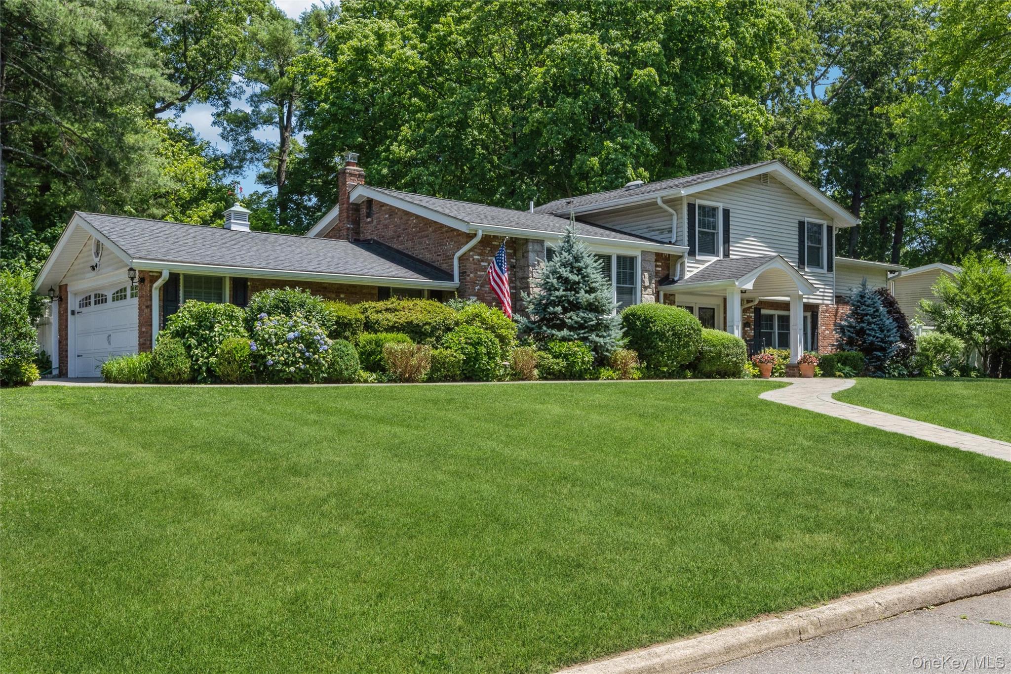 38th image of 43 Viola Dr, Glen Cove, NY 11542 | MLS# 1019856