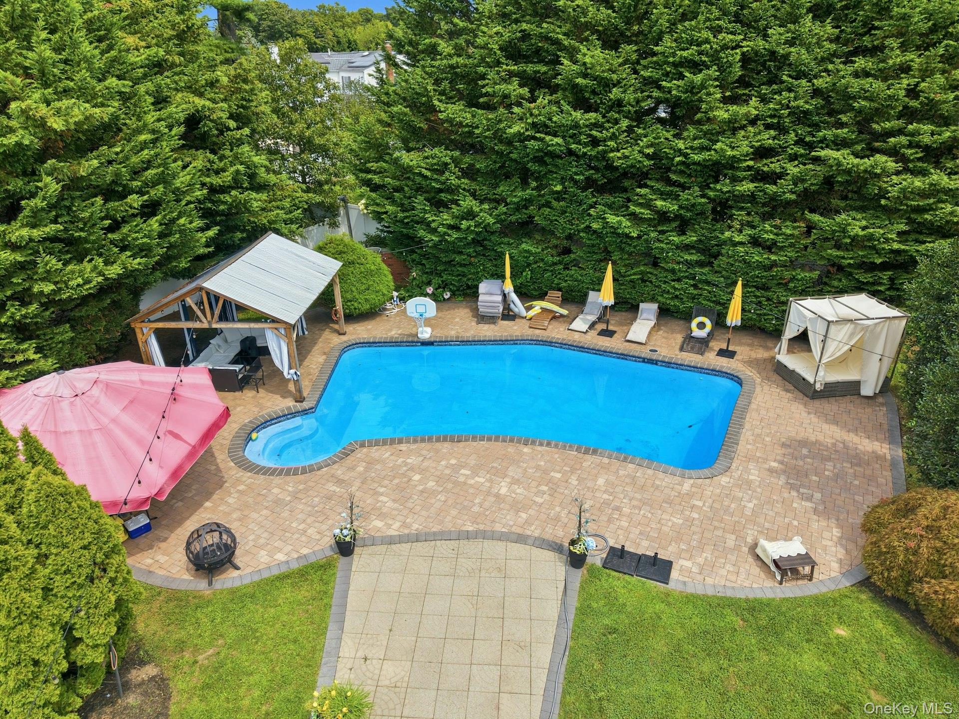 4th image of 703 Lincoln Ave, Islip, NY 11782 | MLS# 1019865