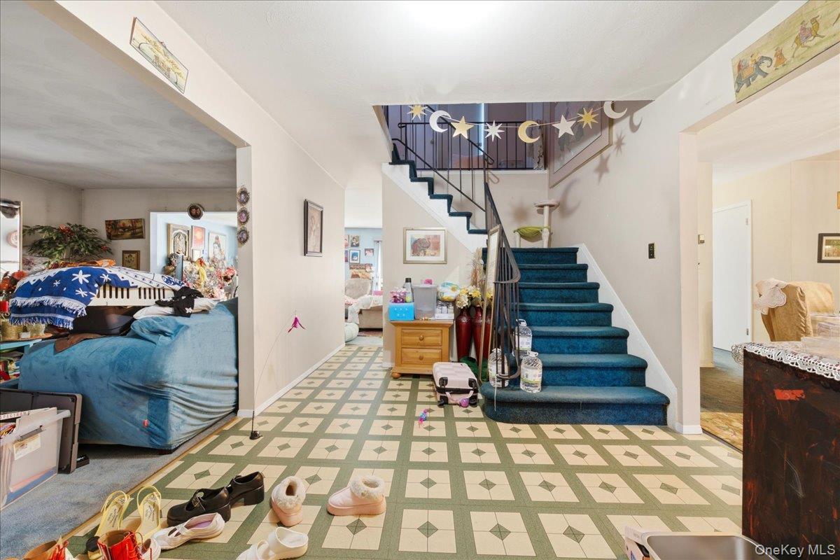 5th image of 7 Apple Blossom Ln, East Patchogue, NY 11772 | MLS# 1019899