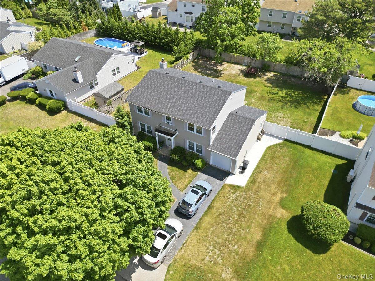 2nd image of 7 Apple Blossom Ln, East Patchogue, NY 11772 | MLS# 1019899