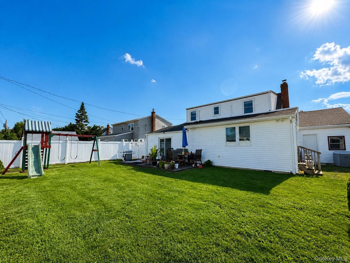 24th image of 183 Lee Ave, Oyster Bay, NY 11801 | MLS# 1020015
