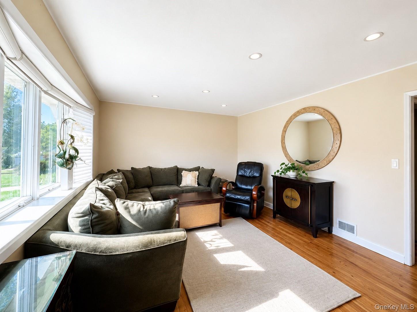 3rd image of 183 Lee Ave, Oyster Bay, NY 11801 | MLS# 1020015