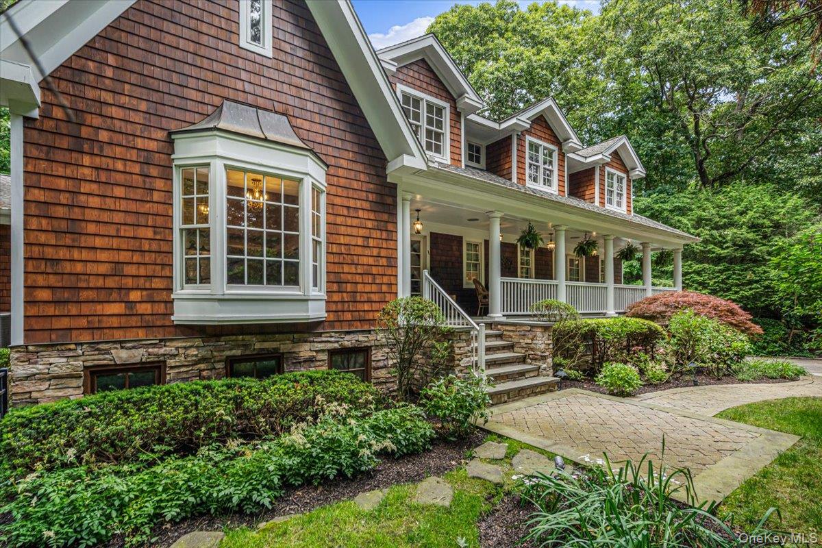 1st image of 39 Cherry Ln, Oyster Bay, NY 11791 | MLS# 1020663