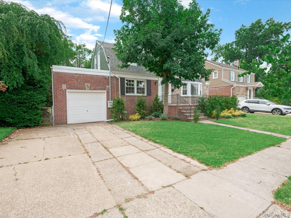 28th image of 198 Canterbury, Hempstead, NY 11563 | MLS# 1020758
