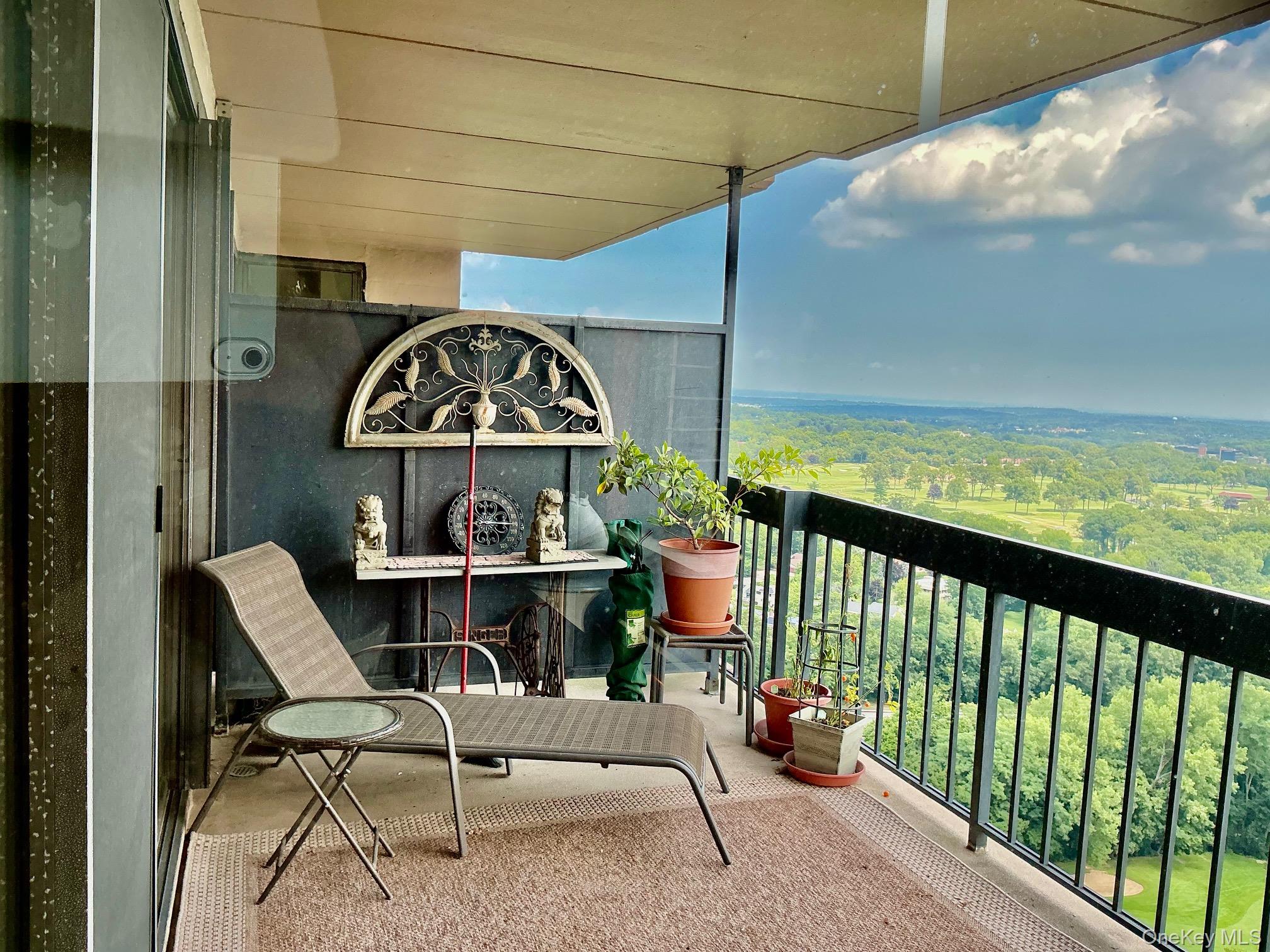 5th image of 26910 Grand Central Pkwy #28G, New York, NY 11005 | MLS# 1020795
