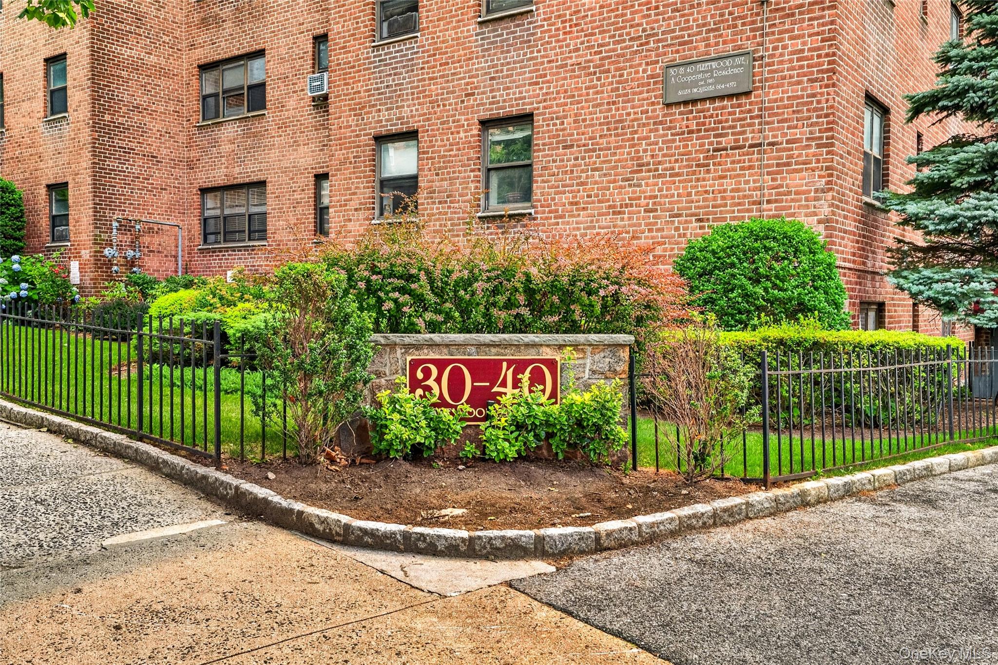 2nd image of 30 Fleetwood Ave, Mount Vernon, NY 10550