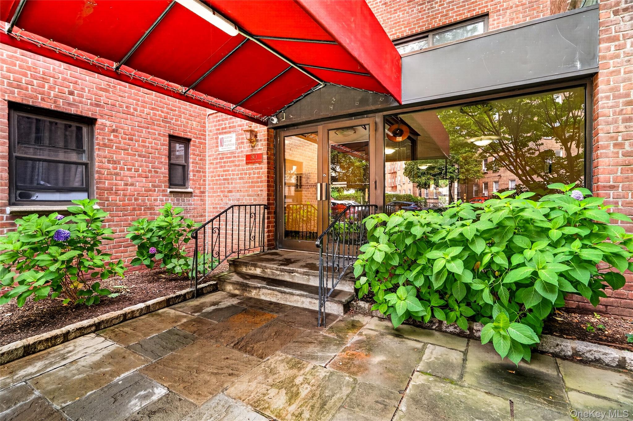 4th image of 30 Fleetwood Ave, Mount Vernon, NY 10550