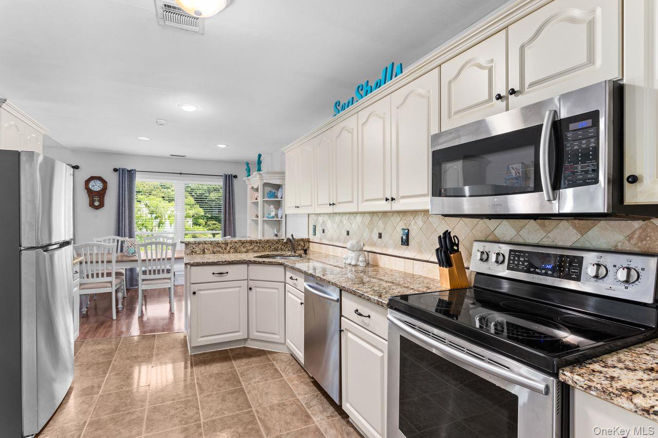 2nd image of 17 Lakeview Dr, Brookhaven, NY 11949 | MLS# 1020864