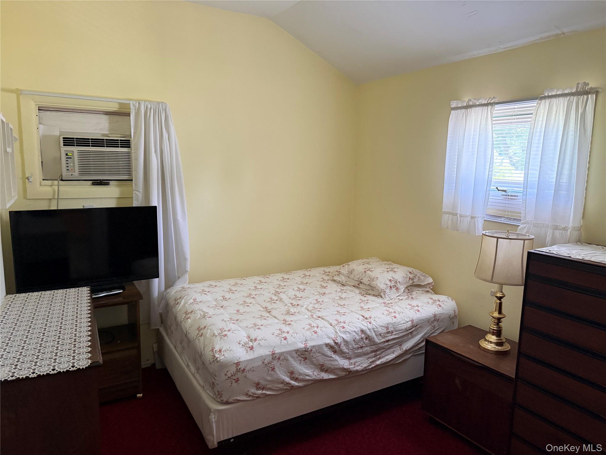 4th image of 4 Sachs St, Bay Shore, NY 11706 | MLS# 1020893