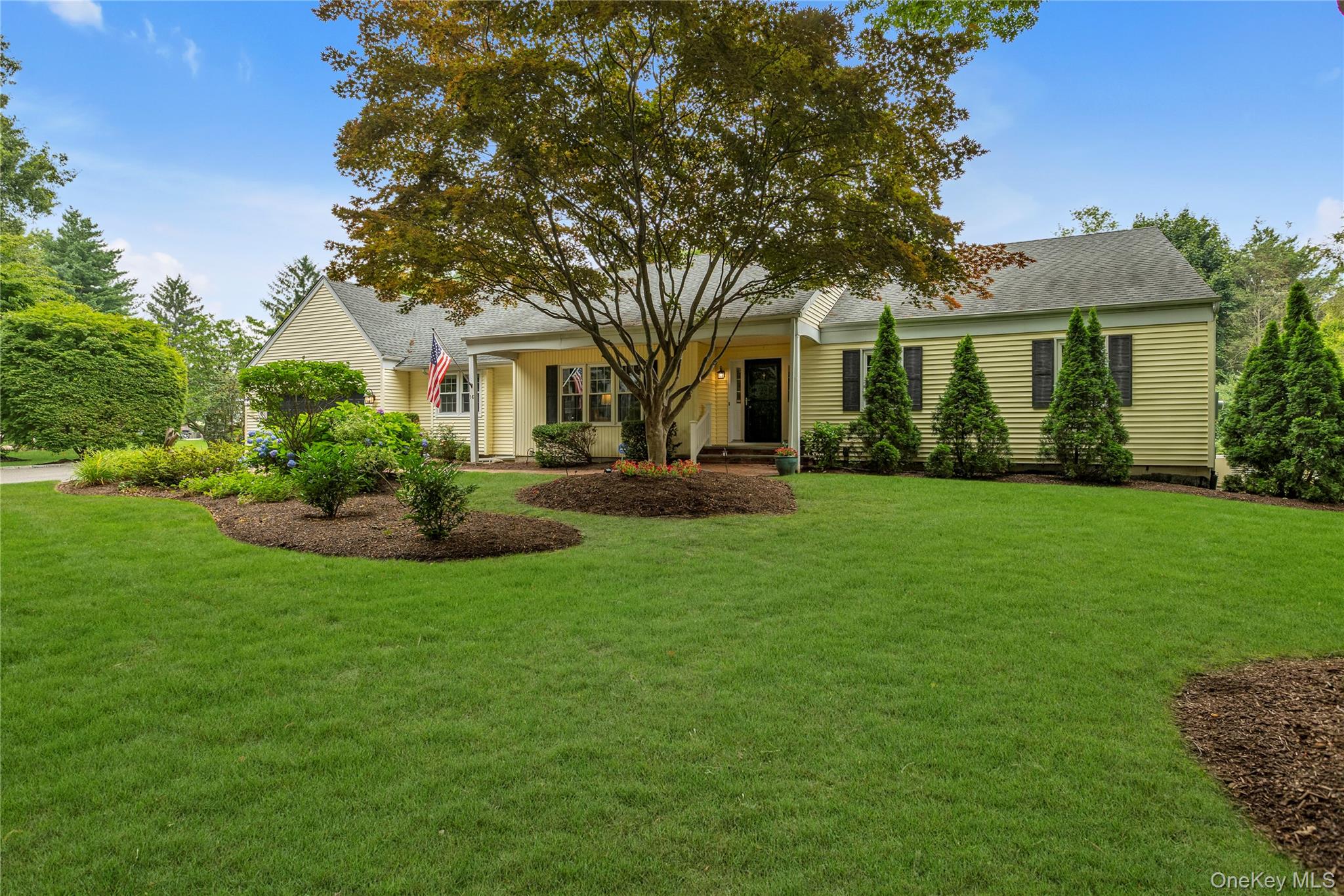 2nd image of 16 Makanna Dr, Huntington, NY 11743 | MLS# 1021282