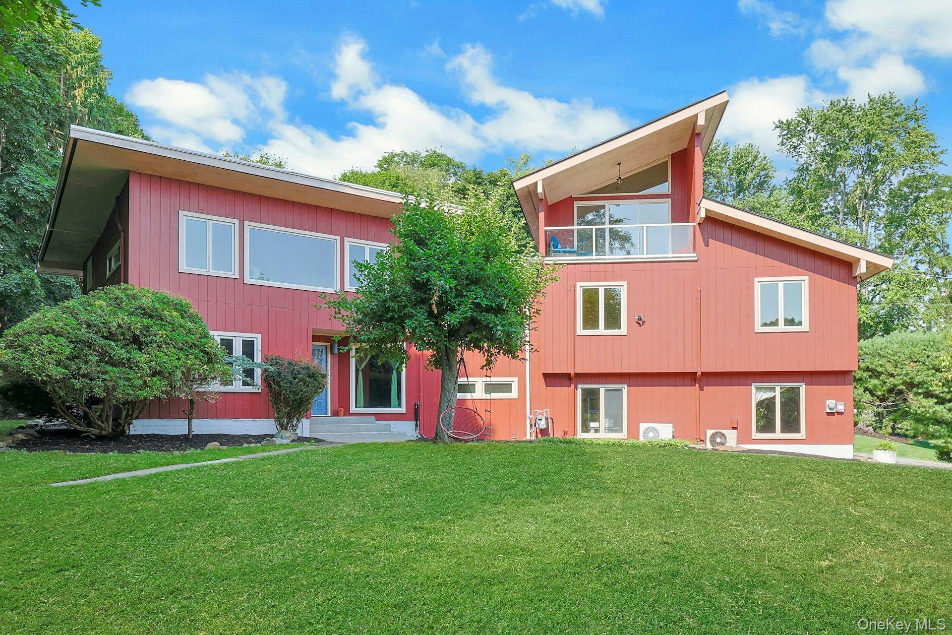 3rd image of 6 Grandview Ave, Cornwall On Hudson, NY 12520 | MLS# 1021299