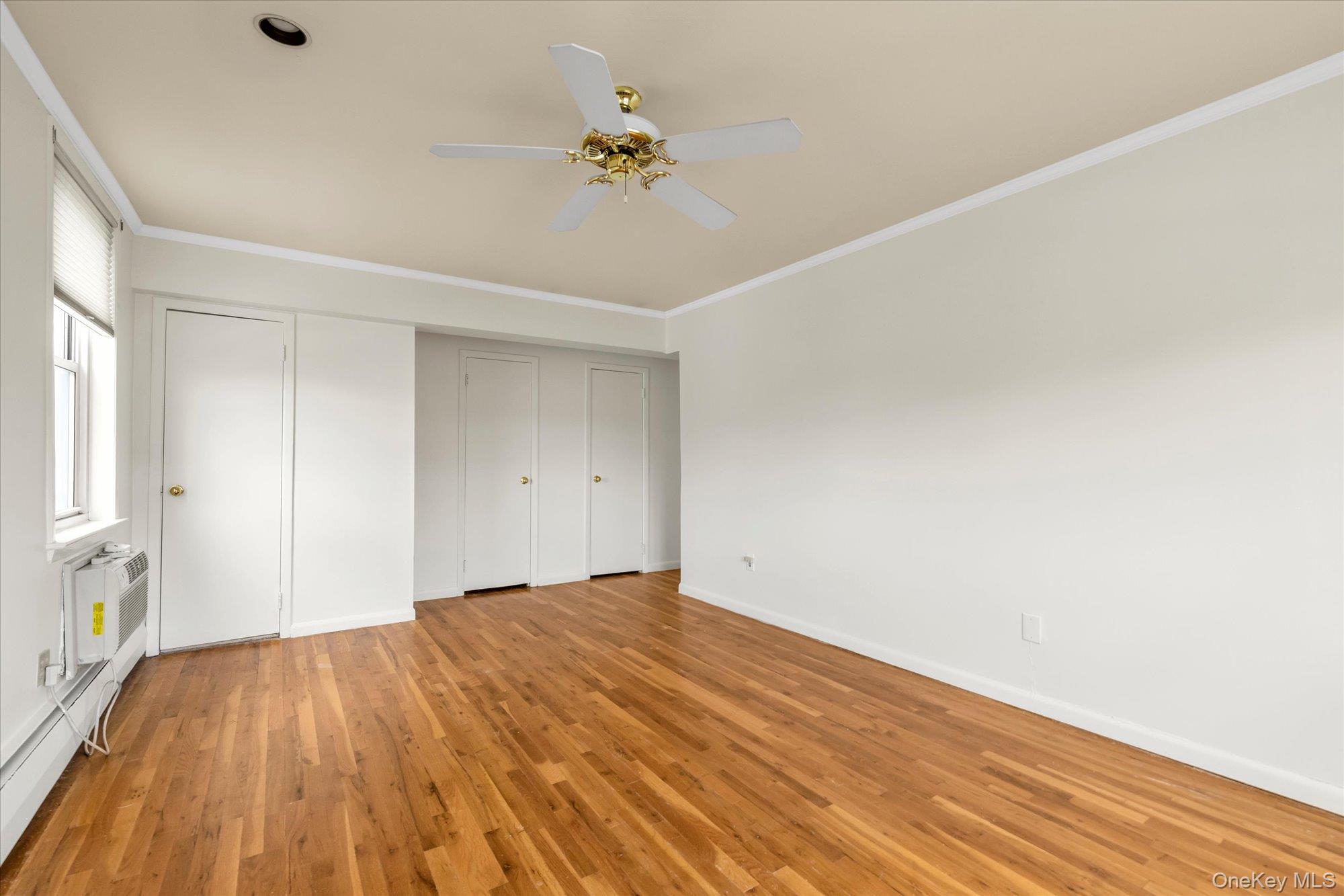 2nd image of 40 Daley Pl, Hempstead, NY 11563