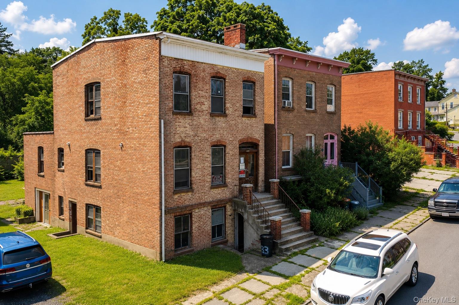 1st image of 225 Dubois St, Newburgh (city), NY 12550 | MLS# 1021464