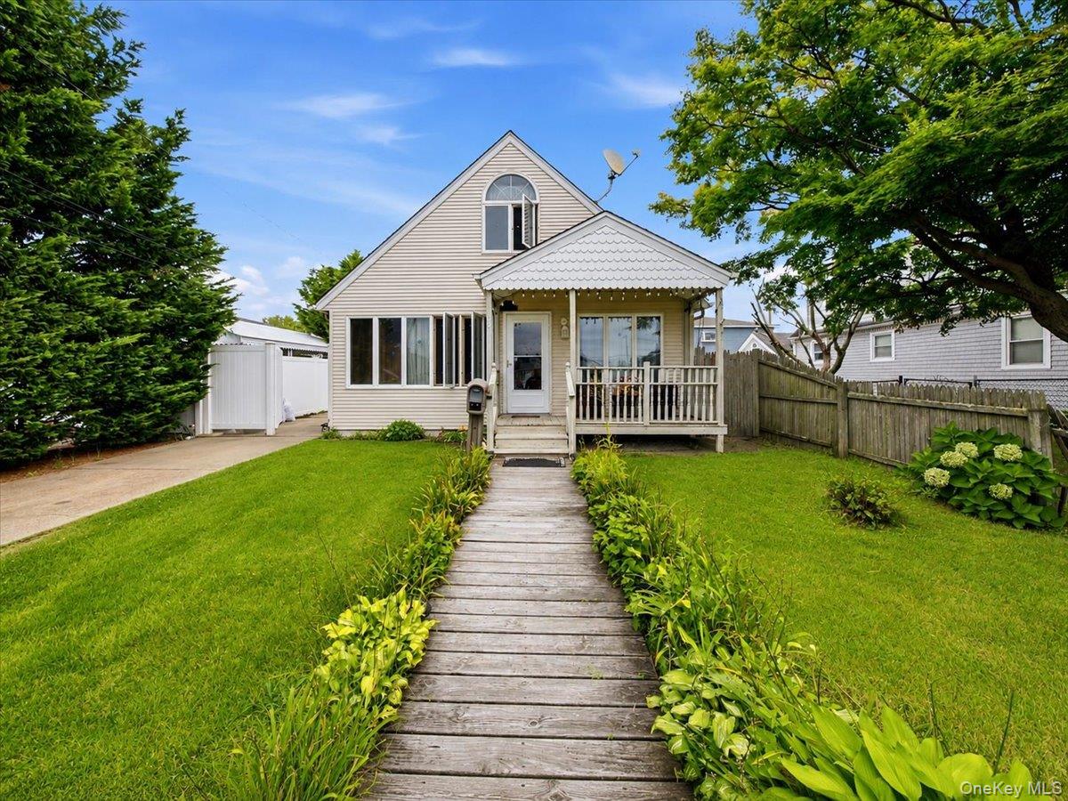 1st image of 95 E Riviera Dr, Lindenhurst, NY 11757 | MLS# 1021495