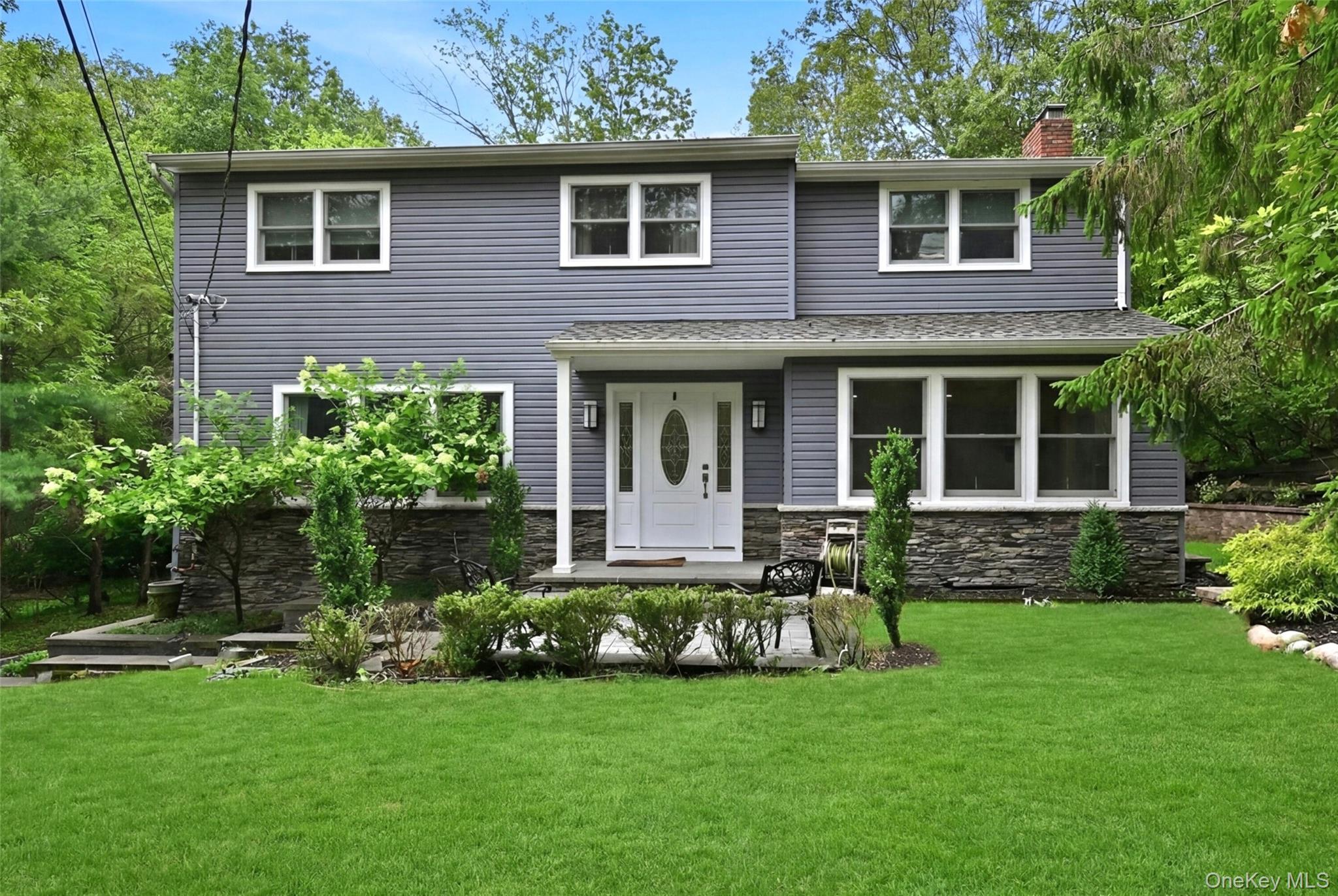 2nd image of 135 Oakwood Rd, Brookhaven, NY 11777 | MLS# 1021854