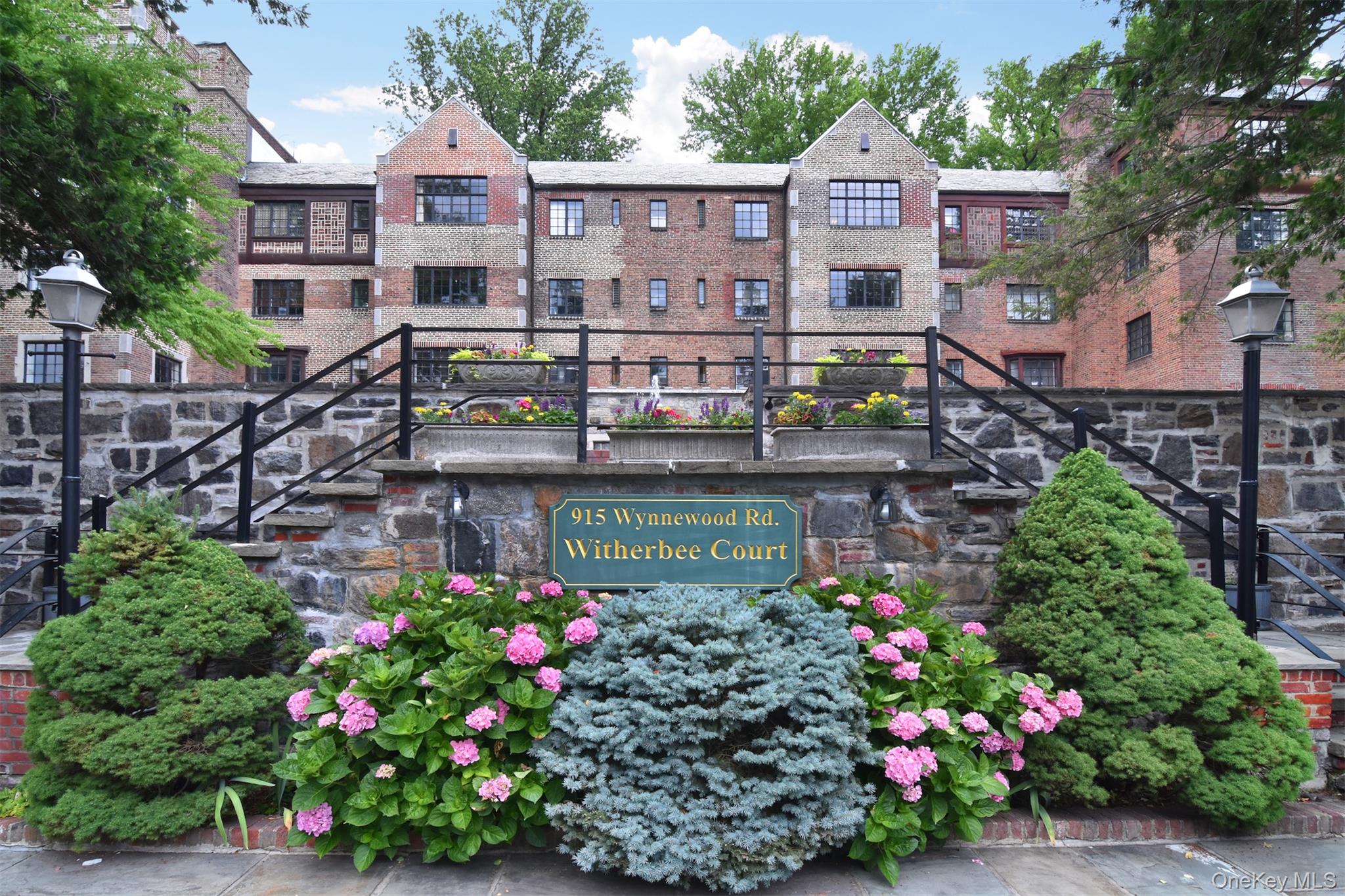 1st image of 915 Wynnewood Rd #A3, Pelham, NY 10803 | MLS# 1021904