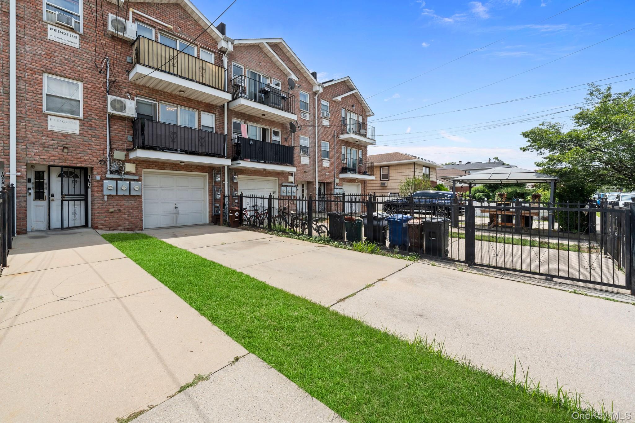 3rd image of 1076 Gipson St, Far Rockaway, NY 11691 | MLS# 1021943