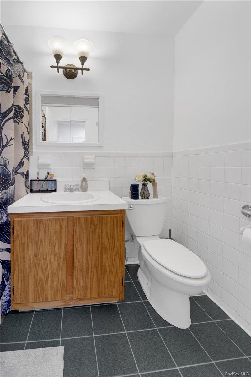 2nd image of 370 Westchester Ave, Rye Town, NY 10573