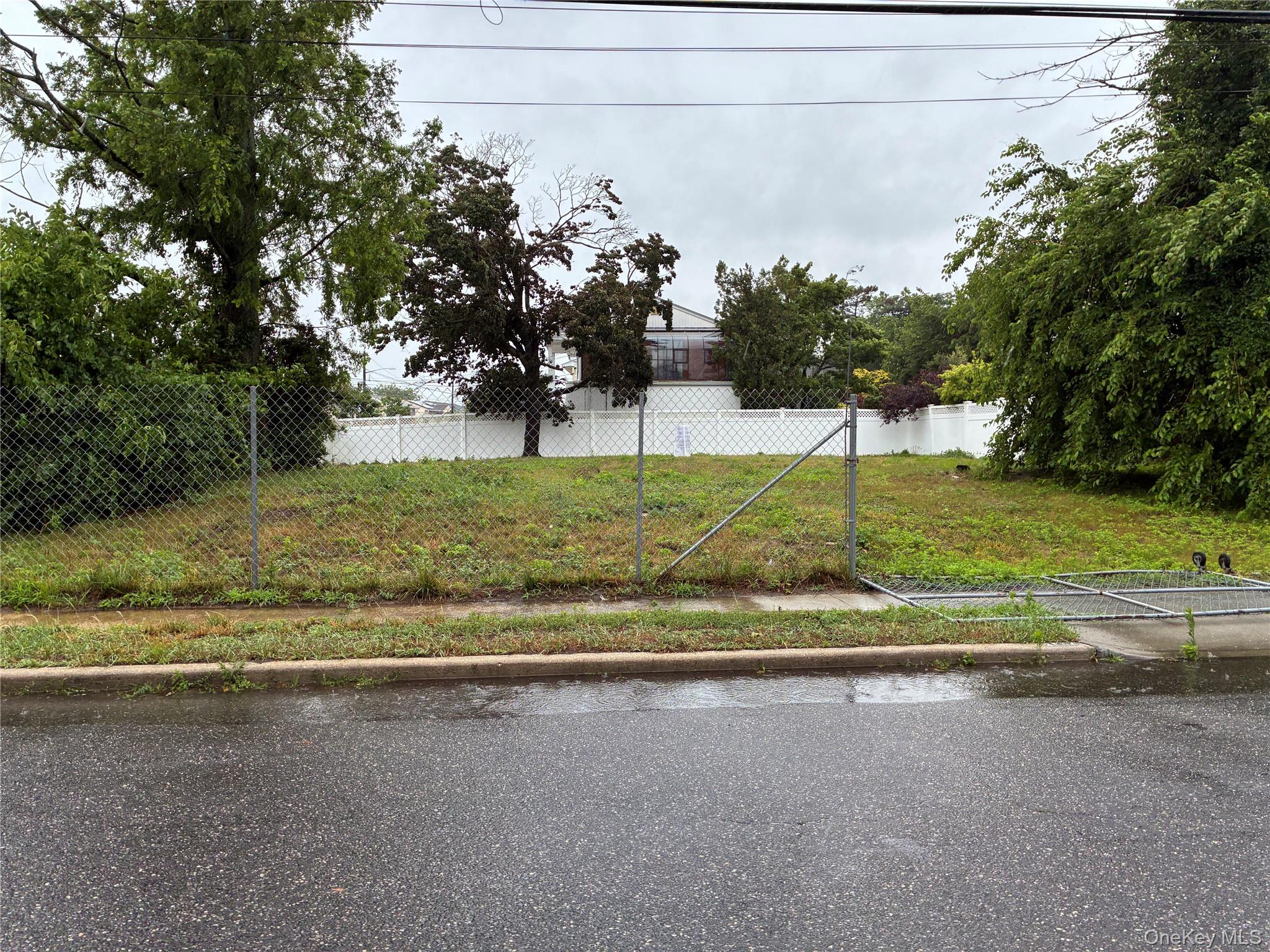 3rd image of 3554 Milburn Ave, Hempstead, NY 11510 | MLS# 1022438