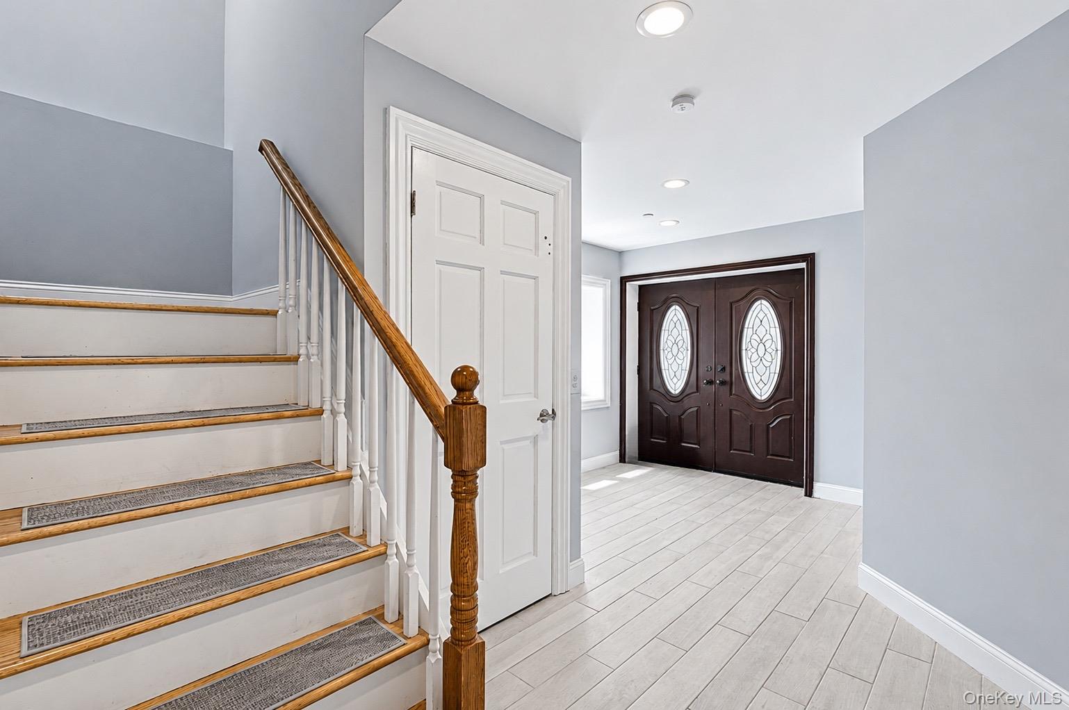 2nd image of 762 Pecan St, Babylon, NY 11757 | MLS# 1022447