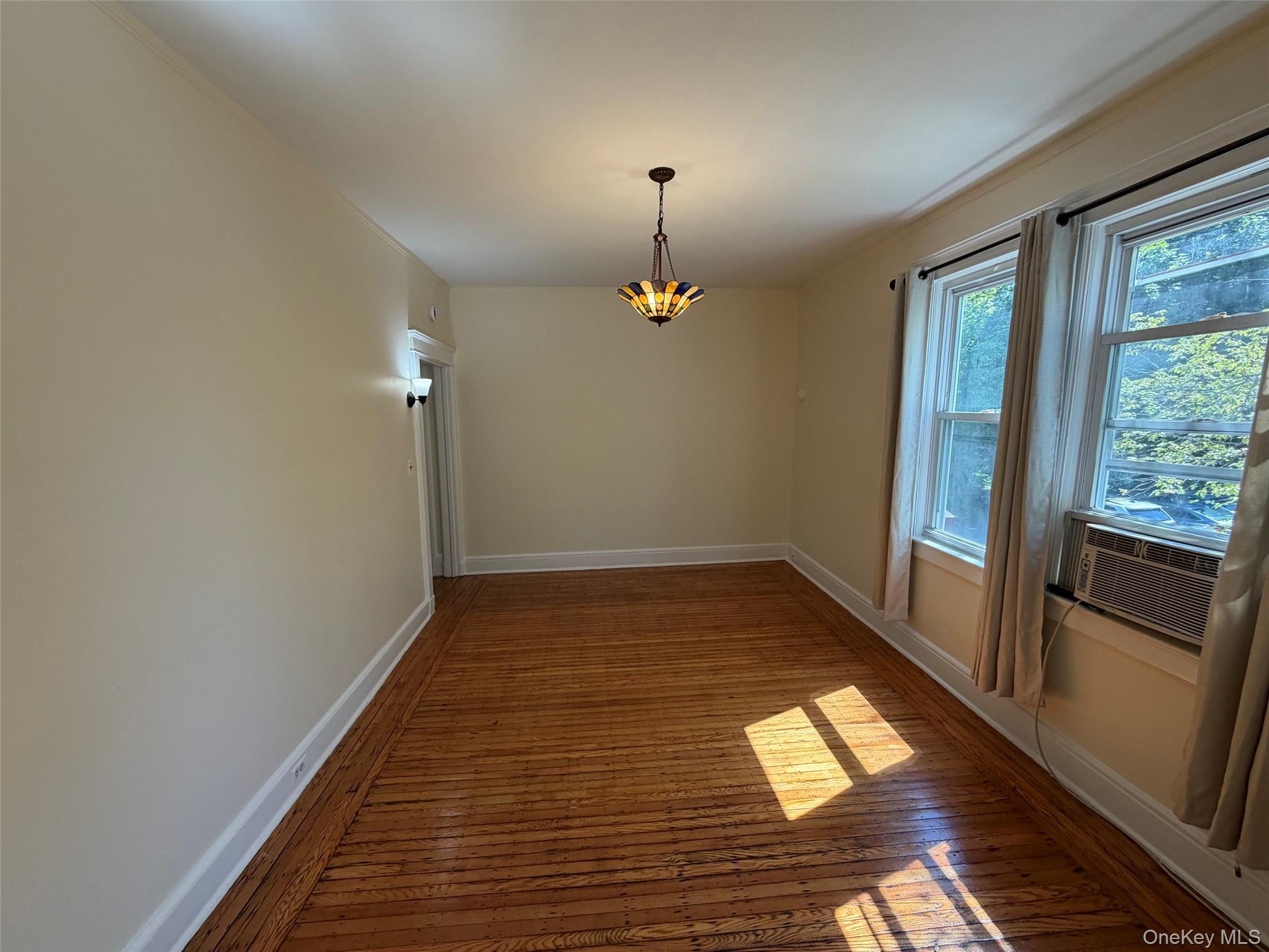 3rd image of 124 Pelhamdale Ave, Pelham, NY 10803