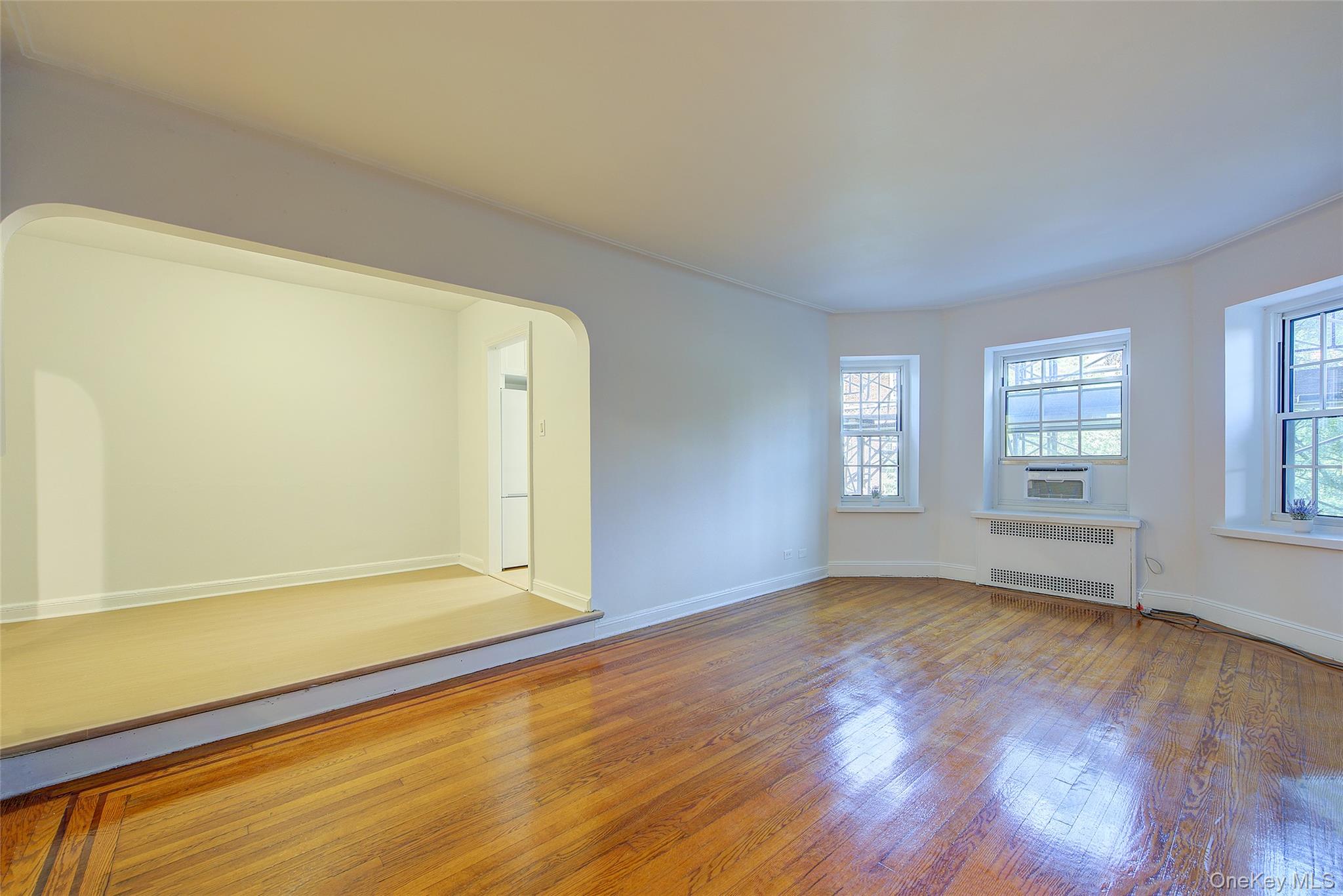 4th image of 35-24 78th St, New York City, NY 11372
