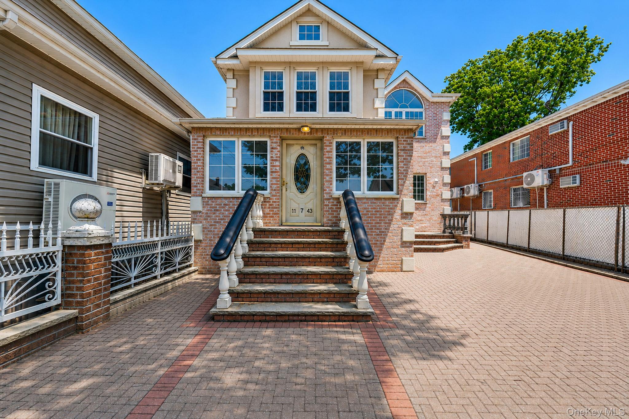 1st image of 11743 164th St, New York, NY 11434 | MLS# 1022592