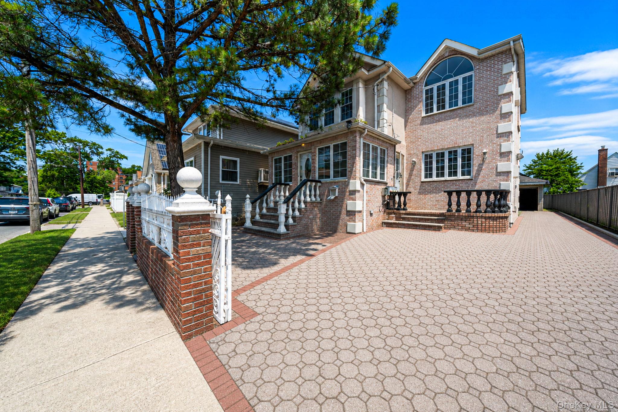 2nd image of 11743 164th St, New York, NY 11434 | MLS# 1022592
