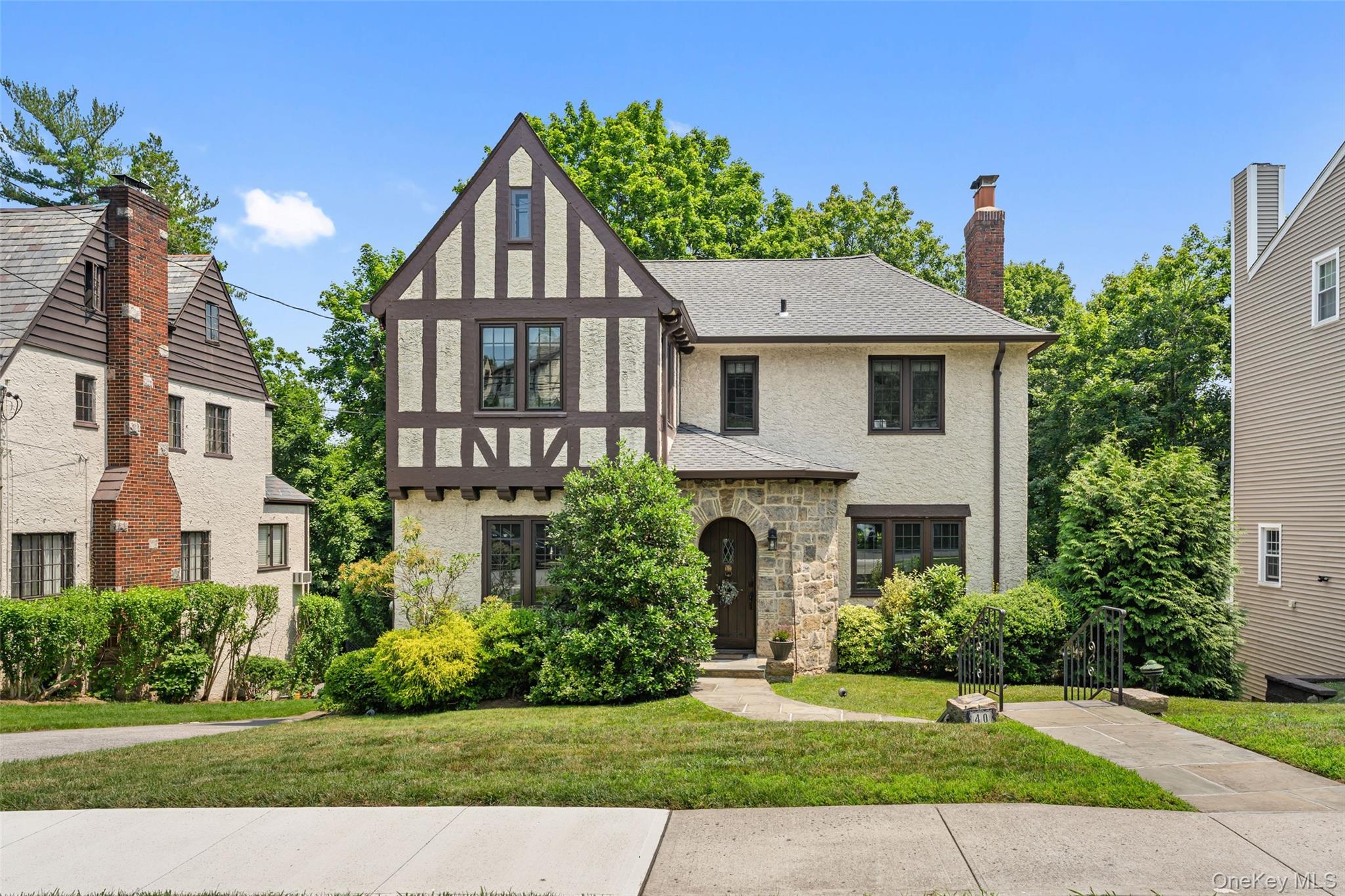 37th image of 40 Parkview Dr, Eastchester, NY 10708 | MLS# 1022646