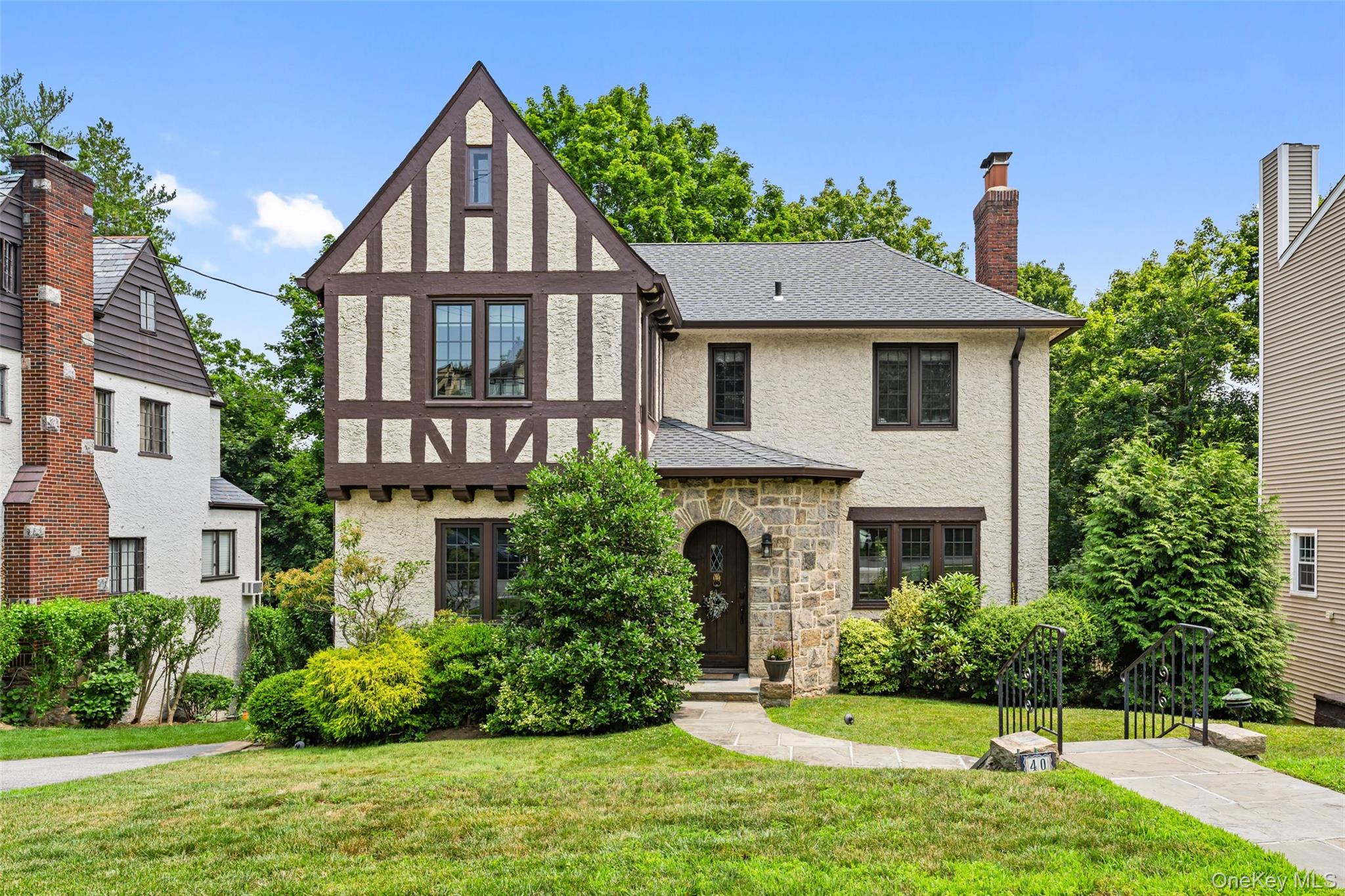 1st image of 40 Parkview Dr, Eastchester, NY 10708 | MLS# 1022646
