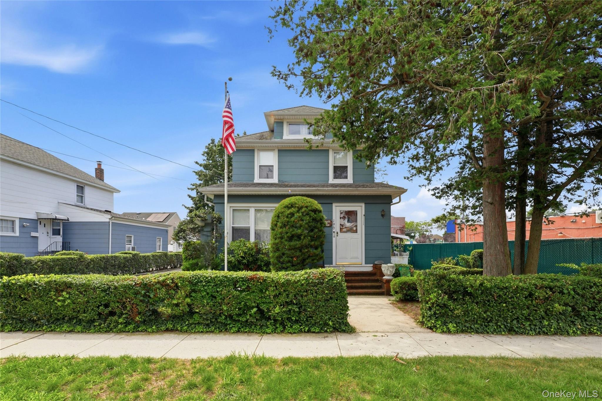 2nd image of 10 Madison Ave, Hempstead, NY 11572 | MLS# 1022705