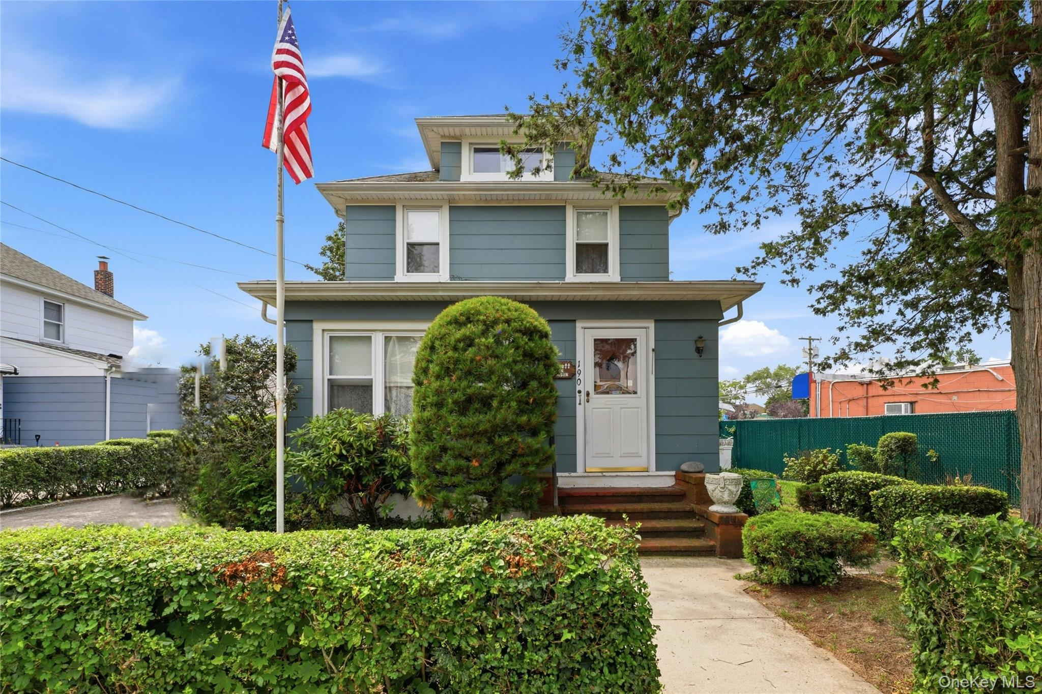 1st image of 10 Madison Ave, Hempstead, NY 11572 | MLS# 1022705