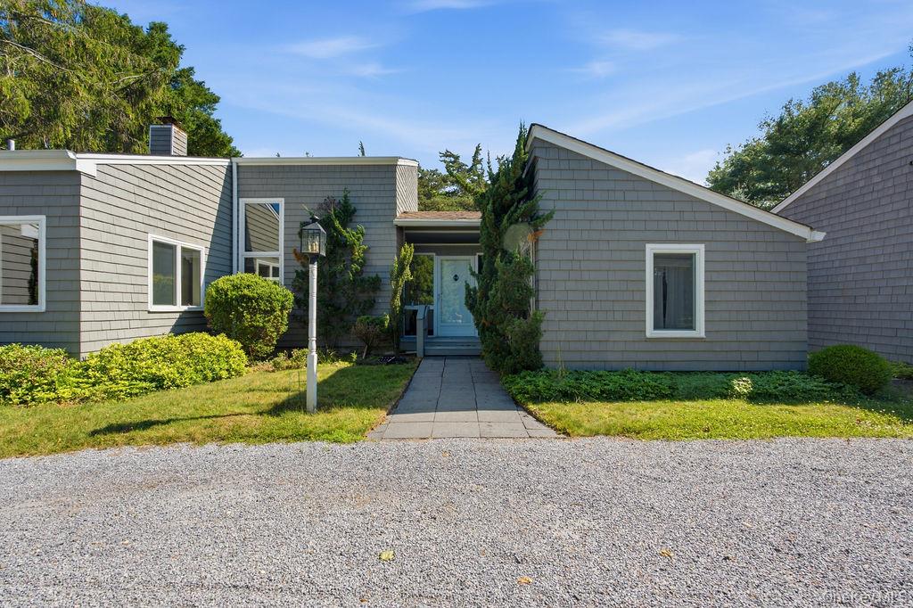 3rd image of 7 Tuthill Ln, Southampton, NY 11960 | MLS# 1022829