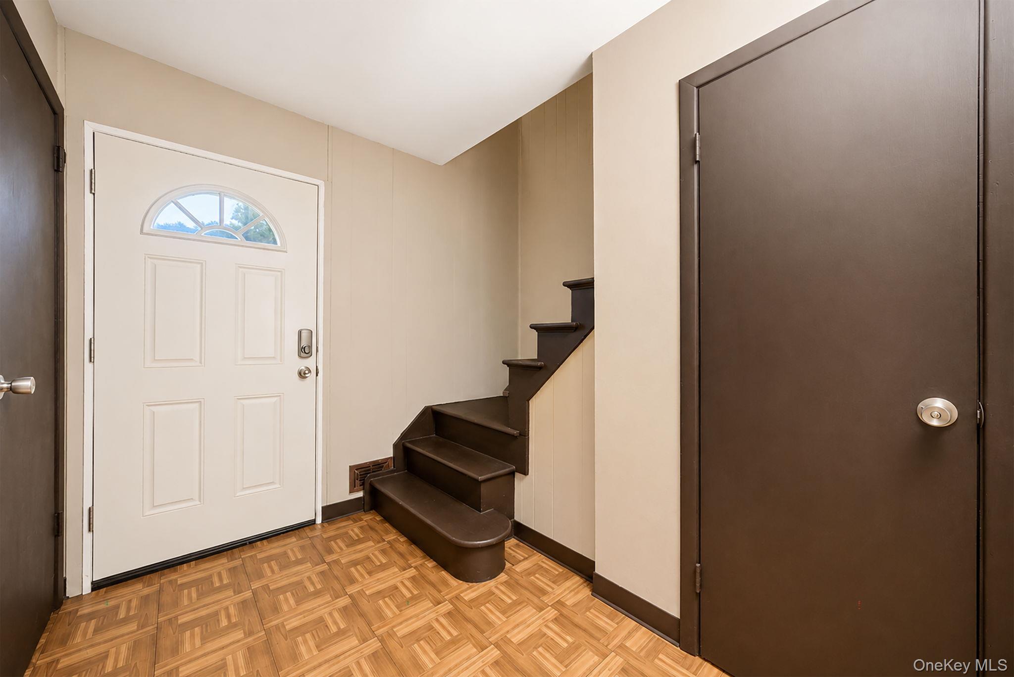 4th image of 40 E Oakdale St, Islip, NY 11706 | MLS# 1022881