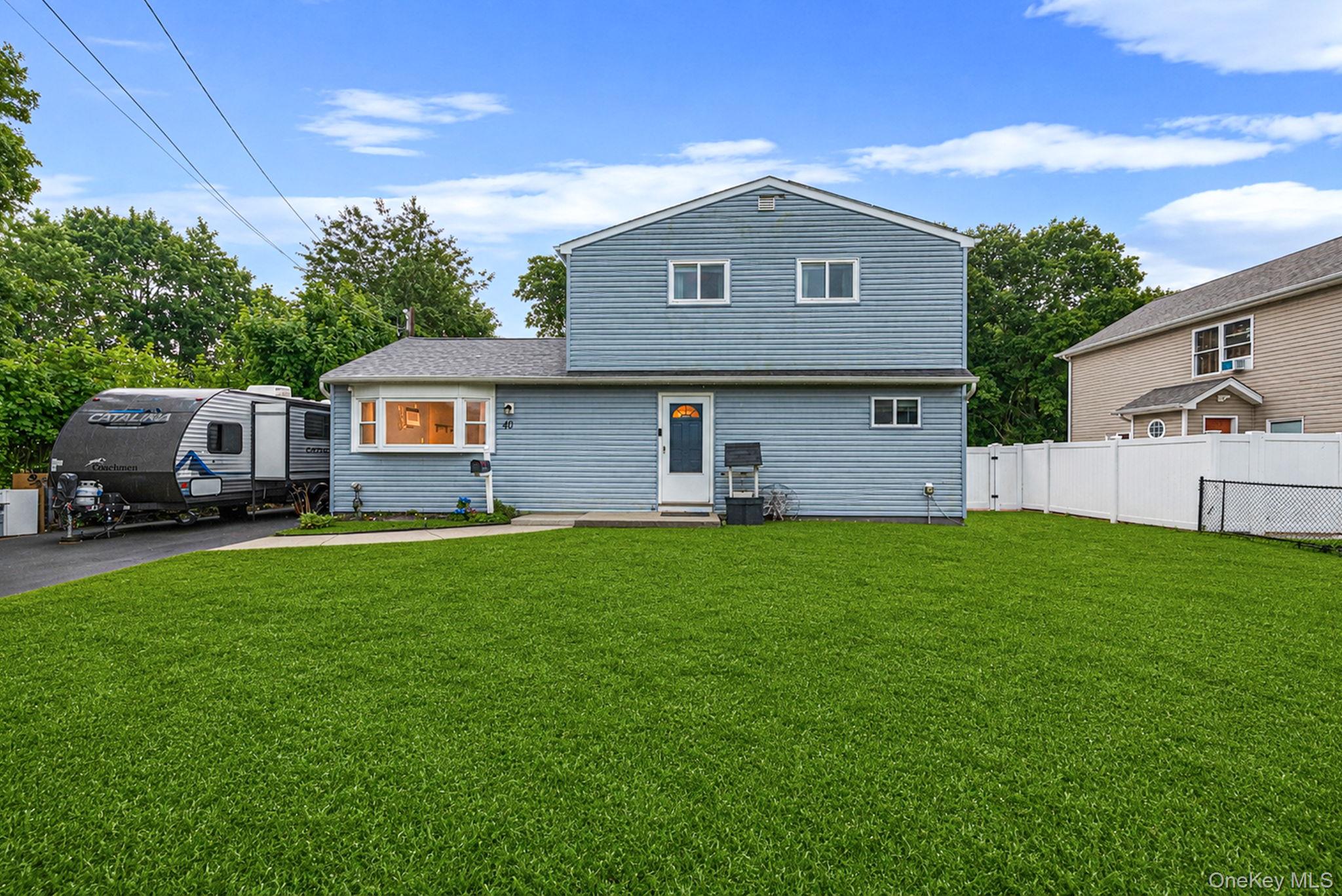 1st image of 40 E Oakdale St, Islip, NY 11706 | MLS# 1022881