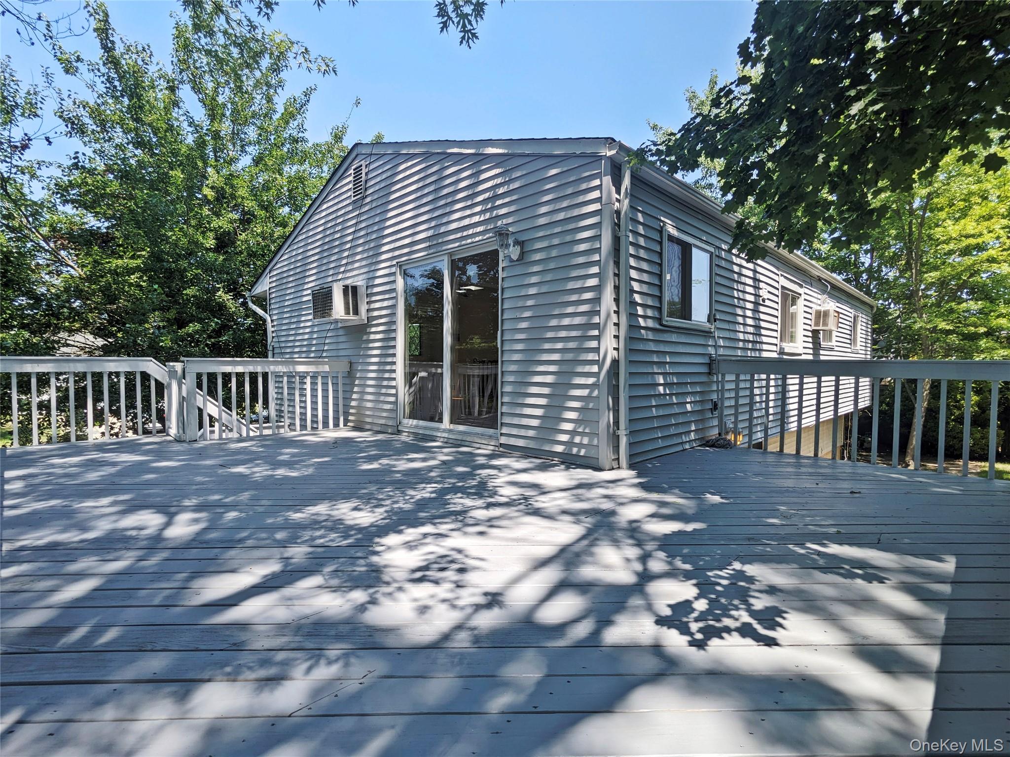 26th image of 114 Berkeley Ave, Brookhaven, NY 11784 | MLS# 1023059